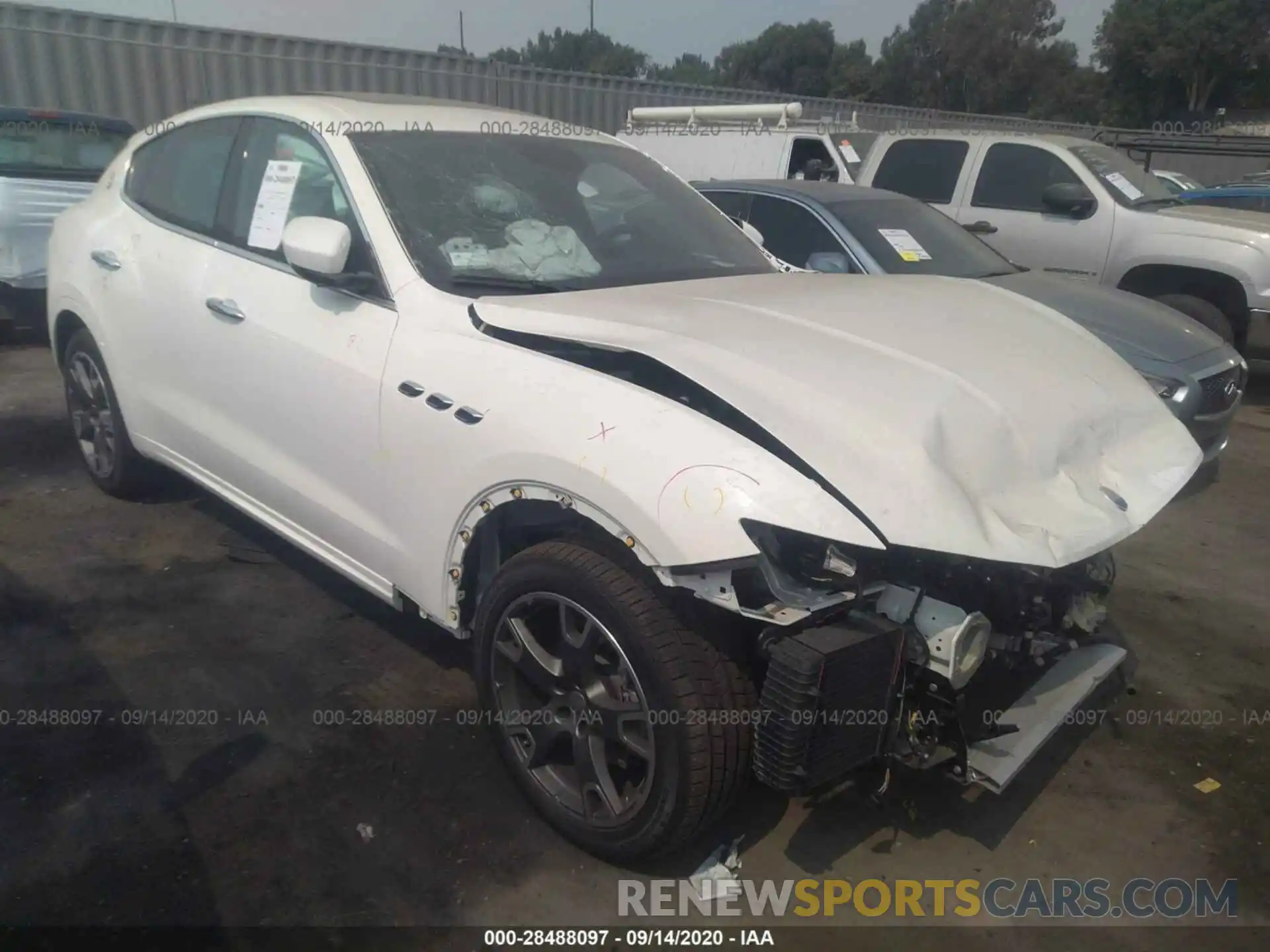 1 Photograph of a damaged car ZN661XUA0KX308345 MASERATI LEVANTE 2019