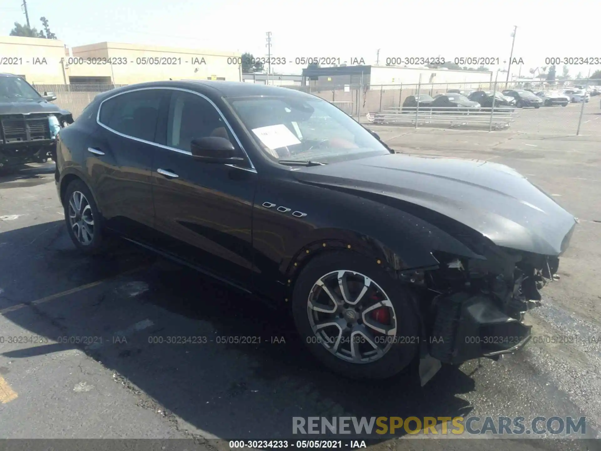 1 Photograph of a damaged car ZN661XUA1KX323520 MASERATI LEVANTE 2019