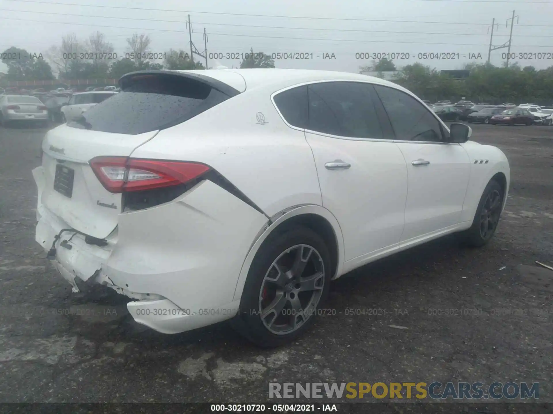 4 Photograph of a damaged car ZN661XUA4KX313032 MASERATI LEVANTE 2019