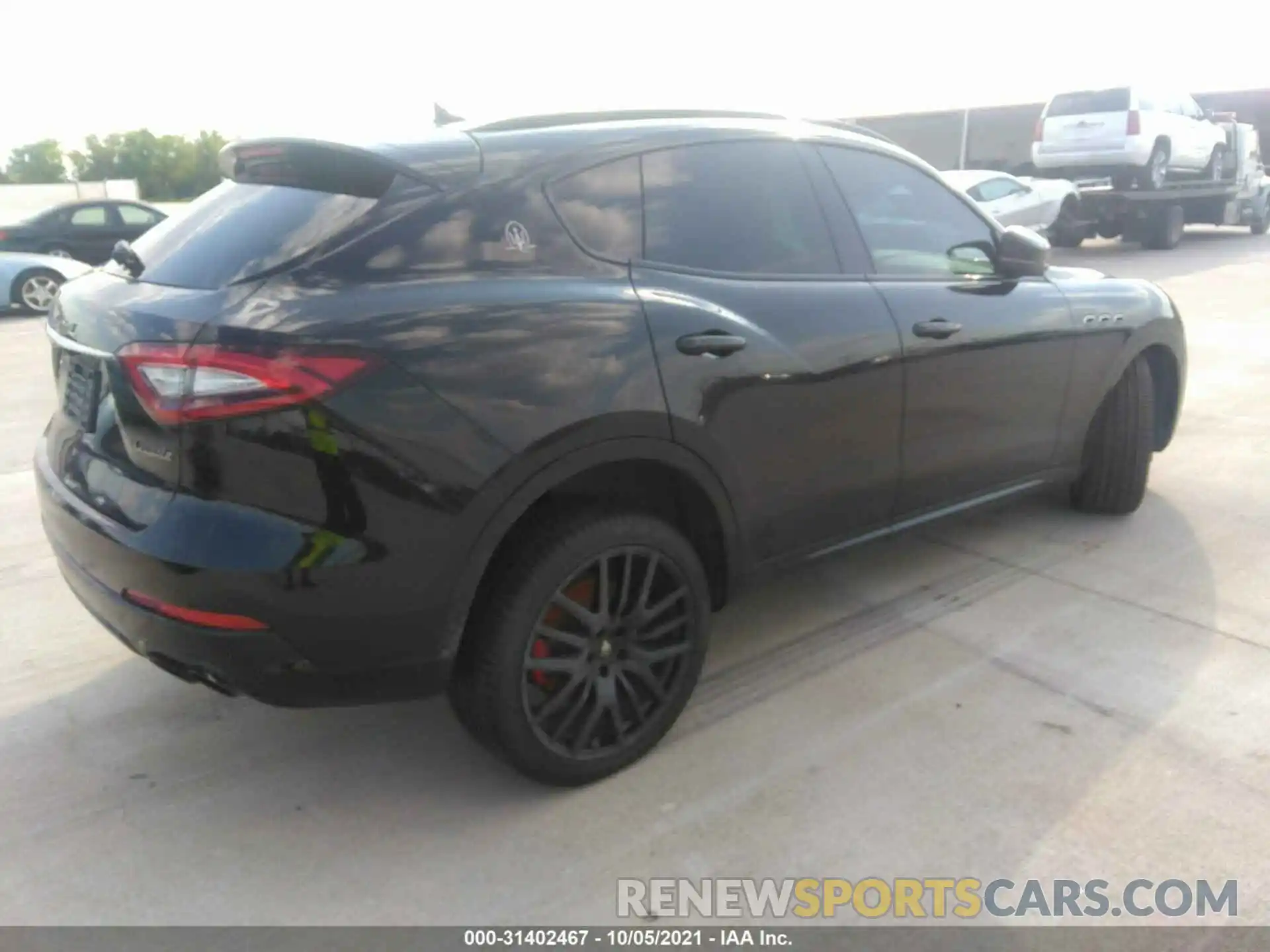 4 Фотография поврежденного автомобиля ZN661XUA4KX329473 MASERATI LEVANTE 2019