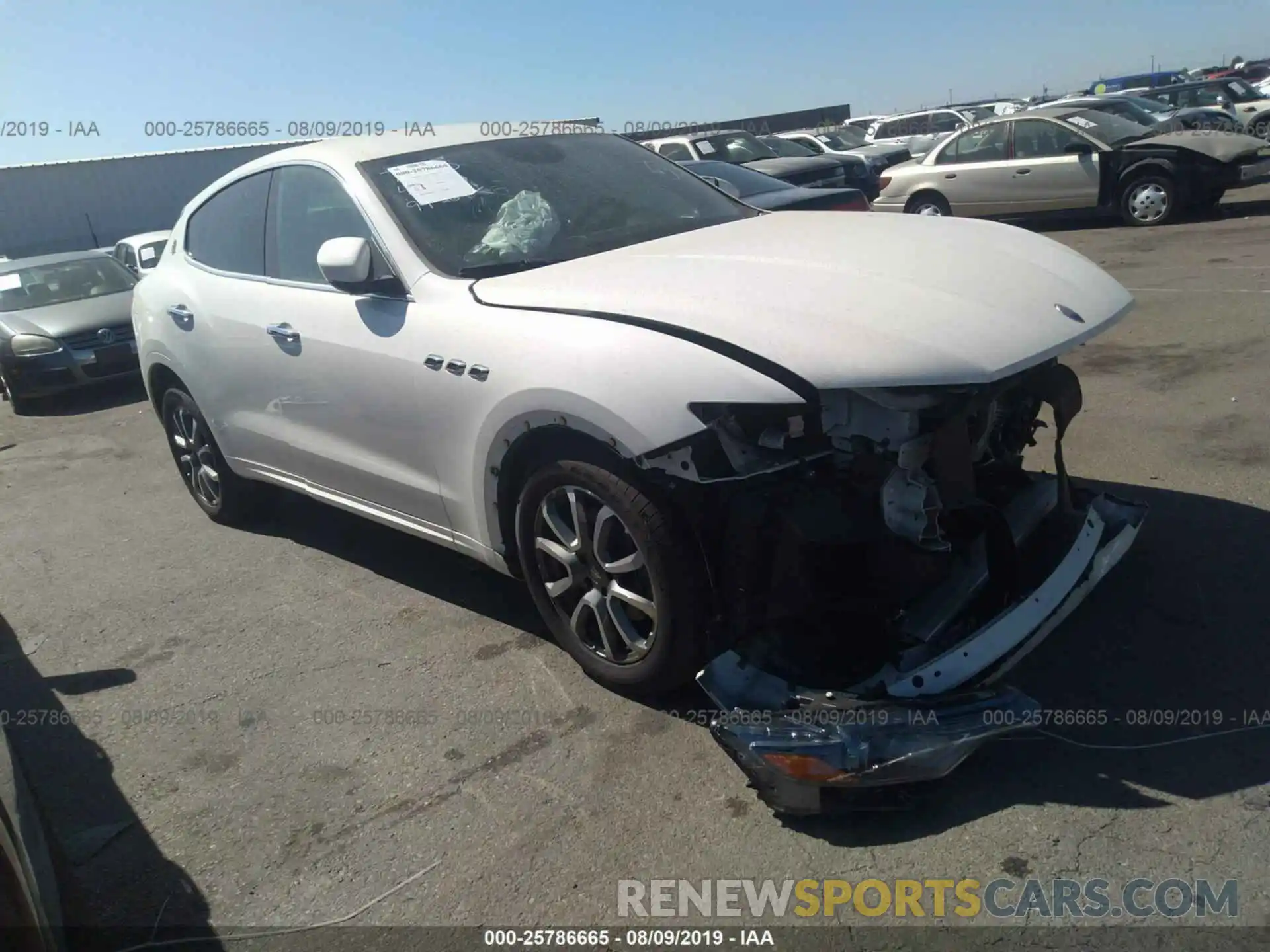 1 Photograph of a damaged car ZN661XUA5KX320572 MASERATI LEVANTE 2019