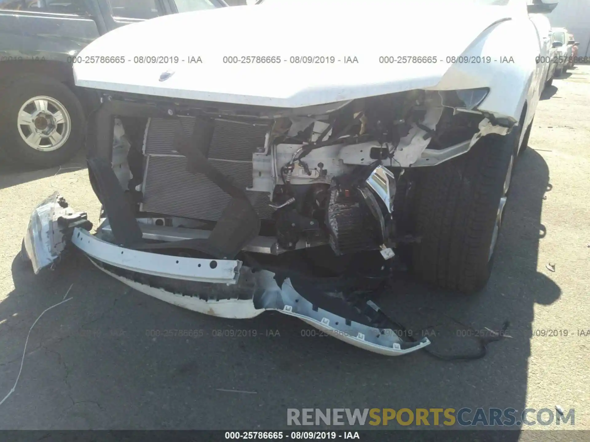 6 Photograph of a damaged car ZN661XUA5KX320572 MASERATI LEVANTE 2019