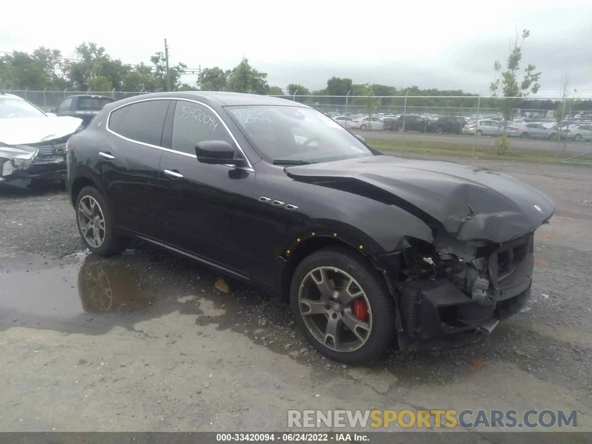 1 Photograph of a damaged car ZN661XUA5KX325321 MASERATI LEVANTE 2019