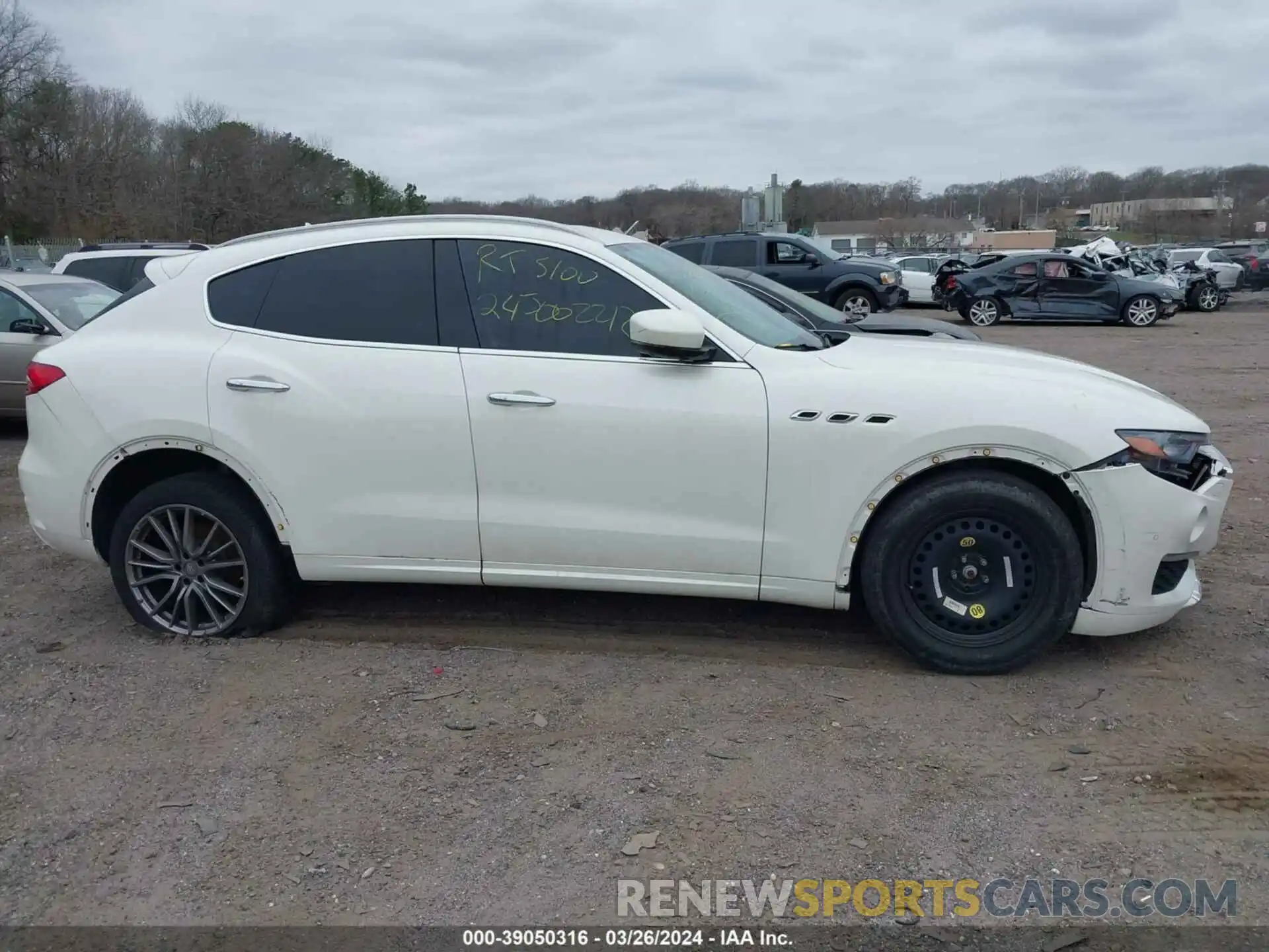 12 Фотография поврежденного автомобиля ZN661XUL2KX952284 MASERATI LEVANTE 2019