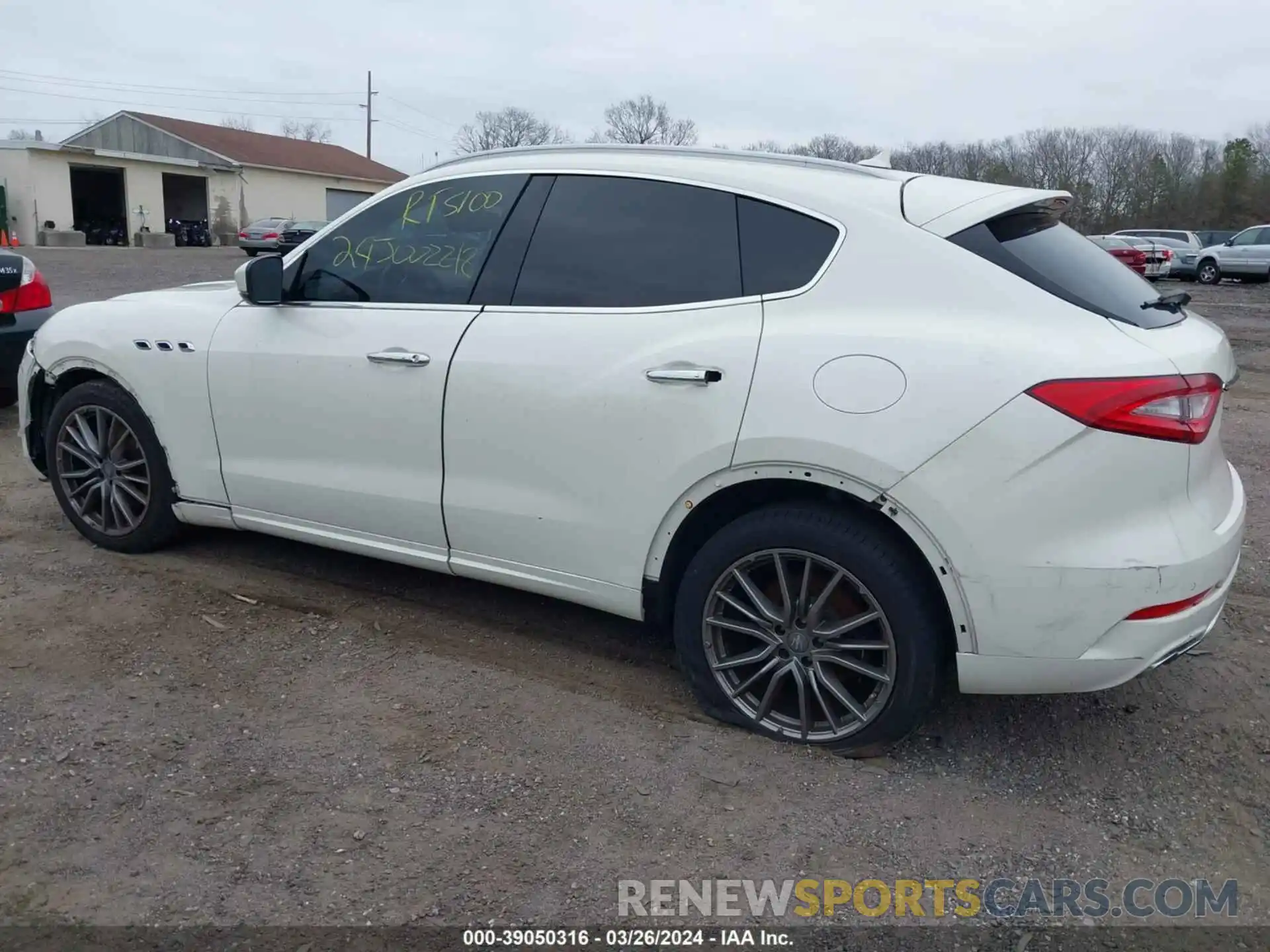 13 Photograph of a damaged car ZN661XUL2KX952284 MASERATI LEVANTE 2019