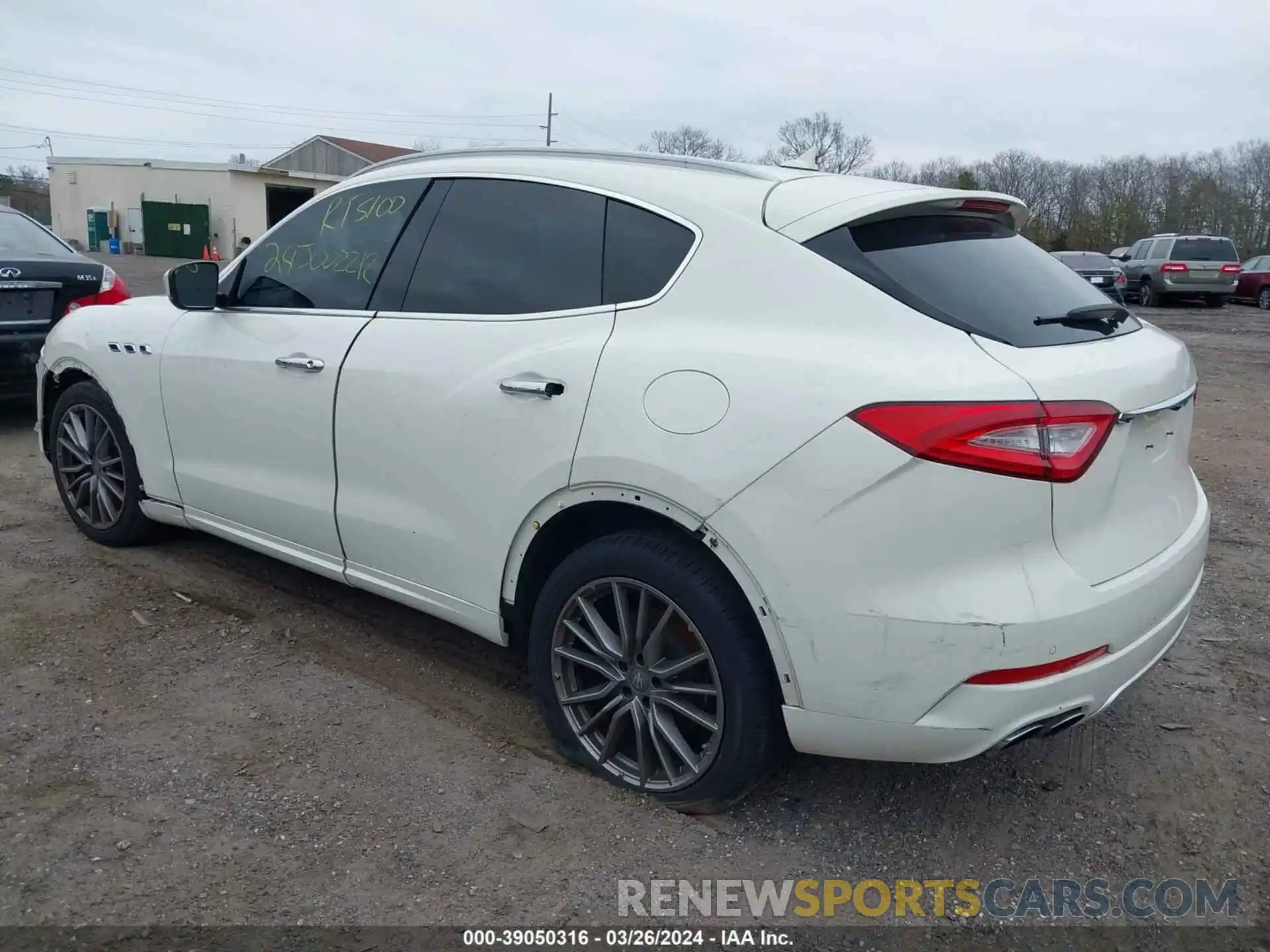 3 Photograph of a damaged car ZN661XUL2KX952284 MASERATI LEVANTE 2019