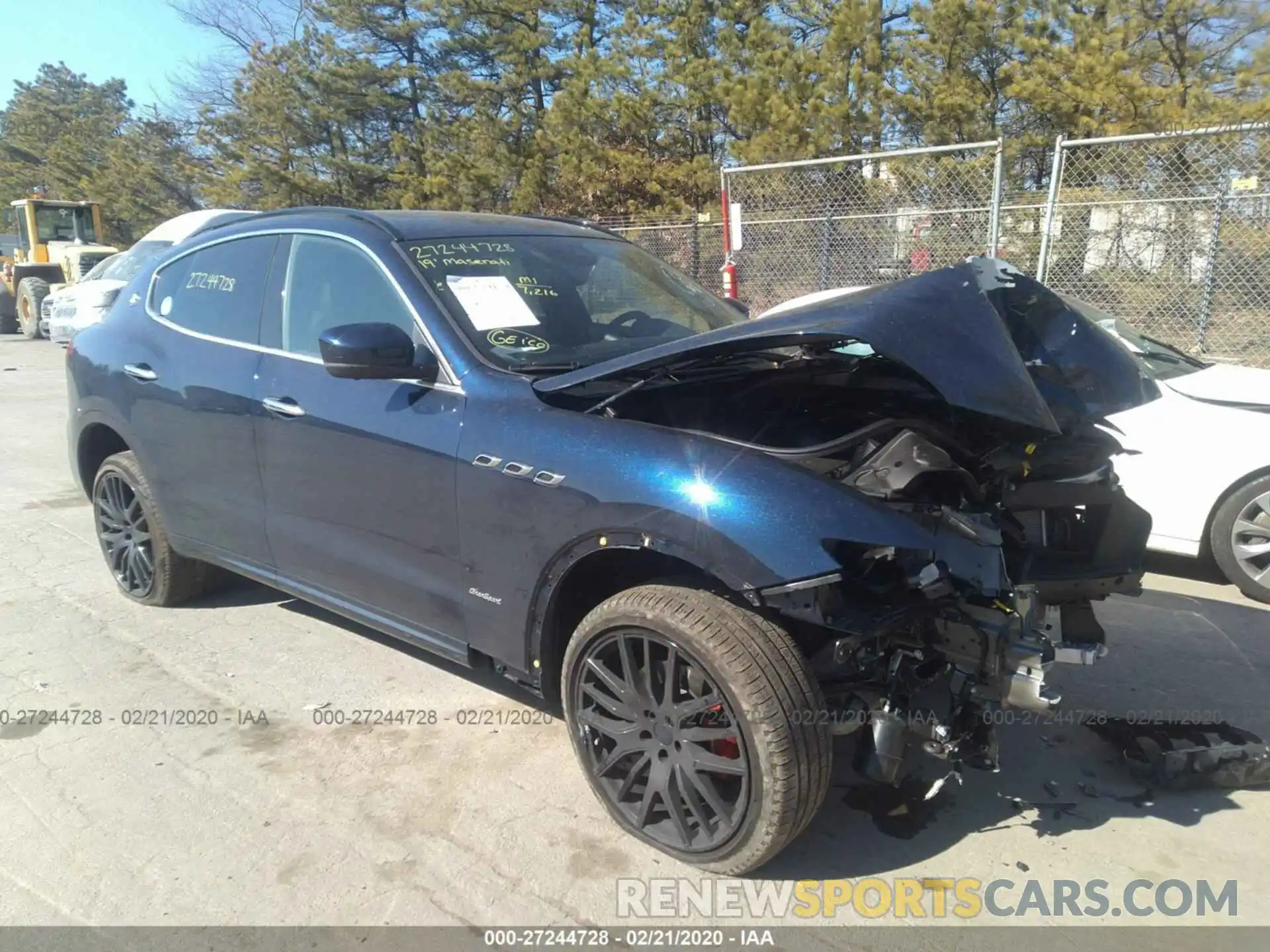 1 Photograph of a damaged car ZN661XUS3KX325455 MASERATI LEVANTE 2019