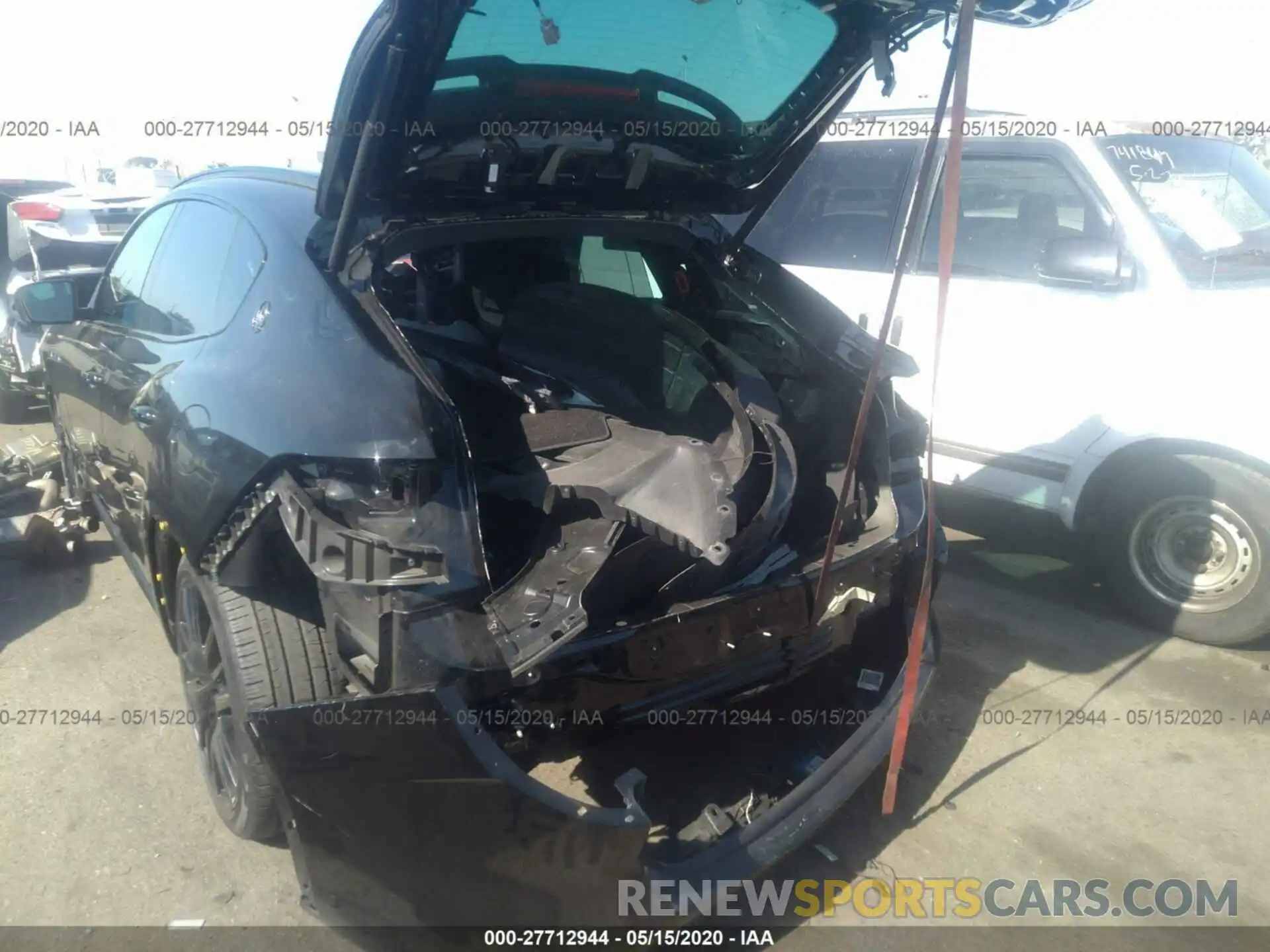 6 Photograph of a damaged car ZN661XUS5KX321391 MASERATI LEVANTE 2019