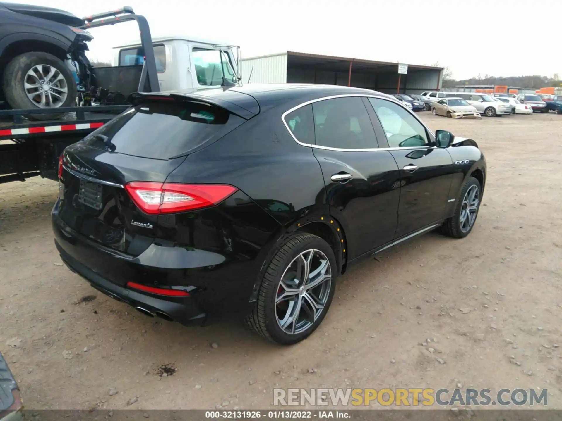 4 Photograph of a damaged car ZN661XUS6KX328429 MASERATI LEVANTE 2019