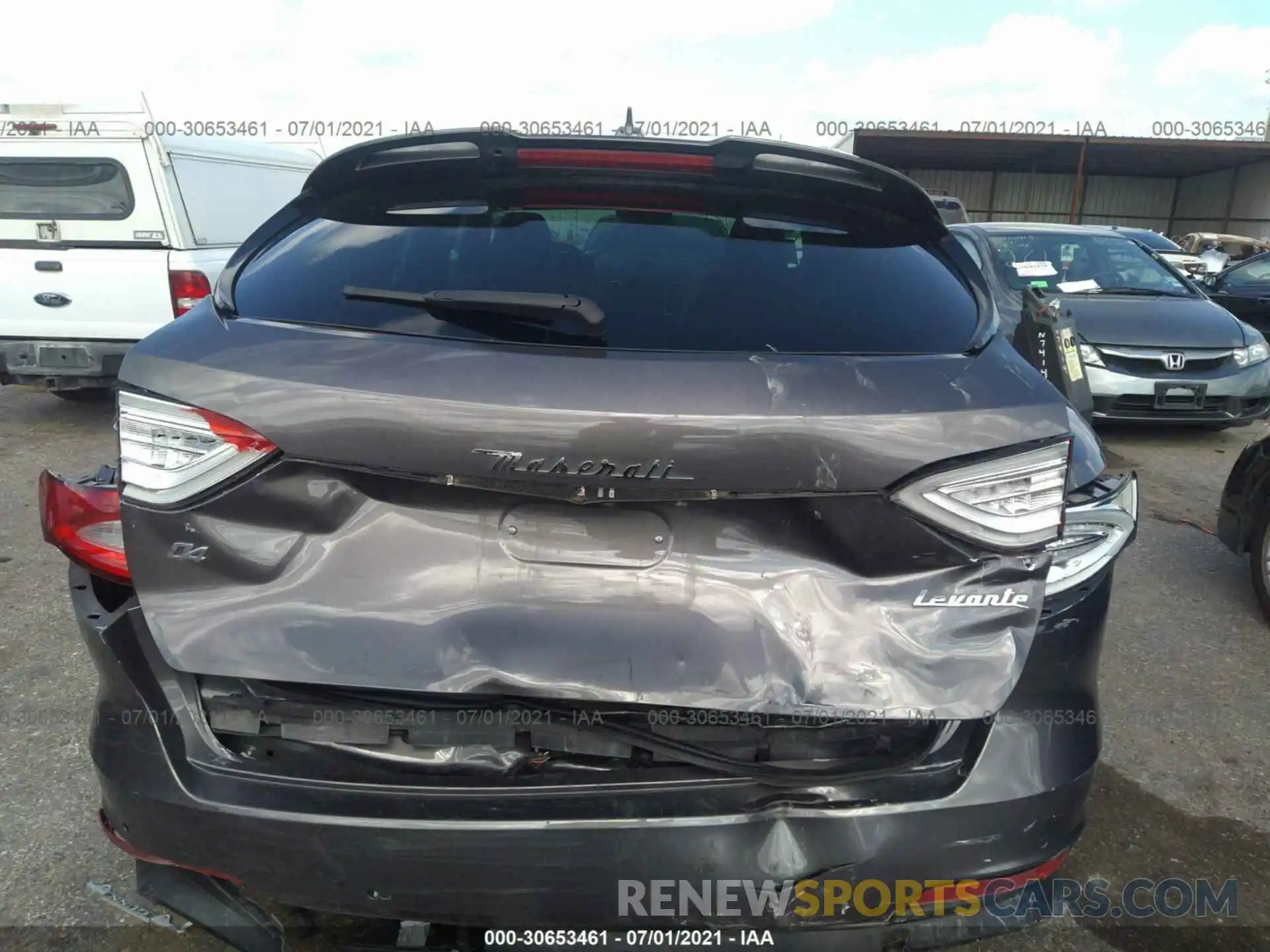 6 Photograph of a damaged car ZN661XUS7KX328018 MASERATI LEVANTE 2019