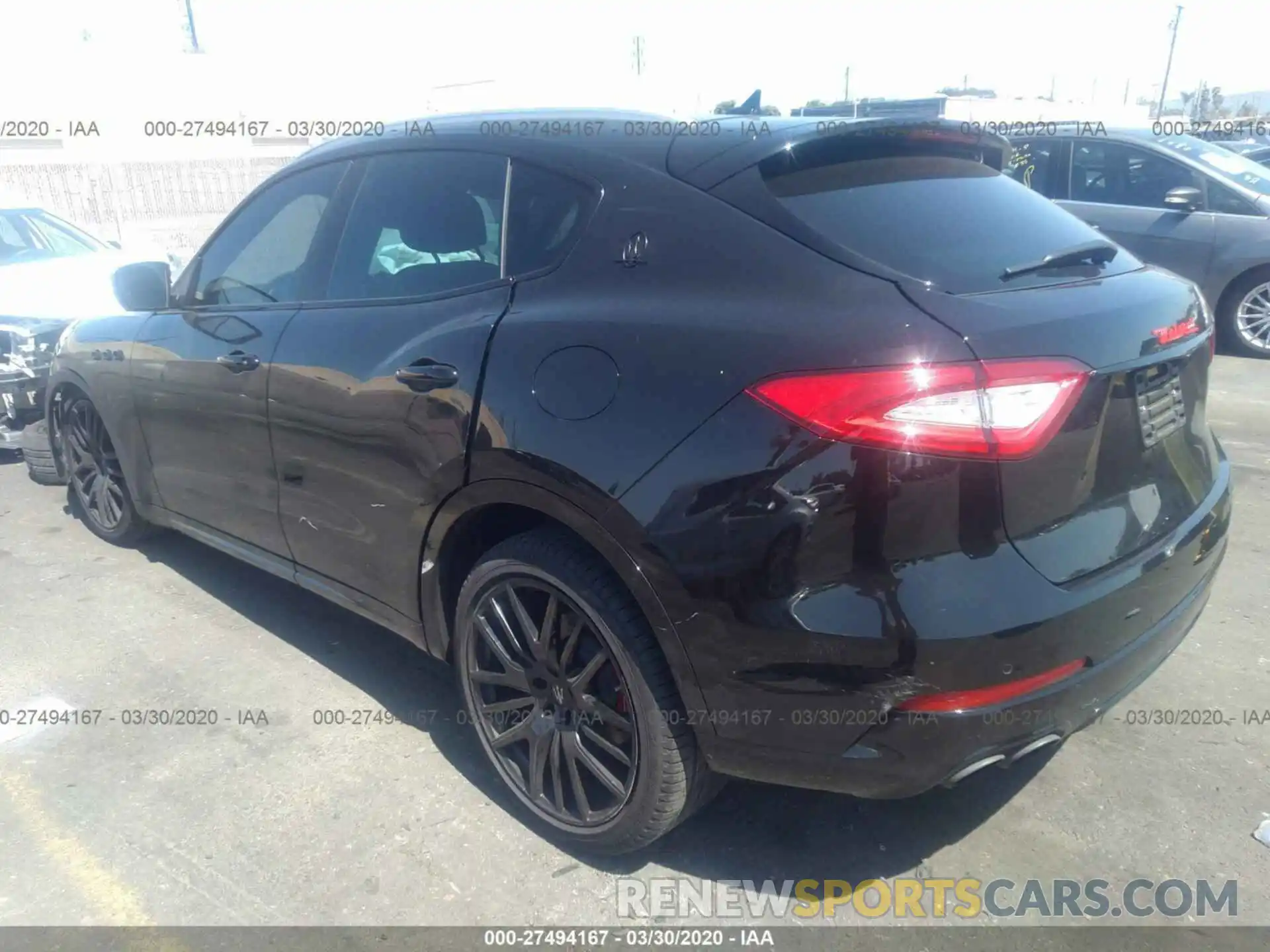 3 Photograph of a damaged car ZN661YUA4KX313652 MASERATI LEVANTE 2019