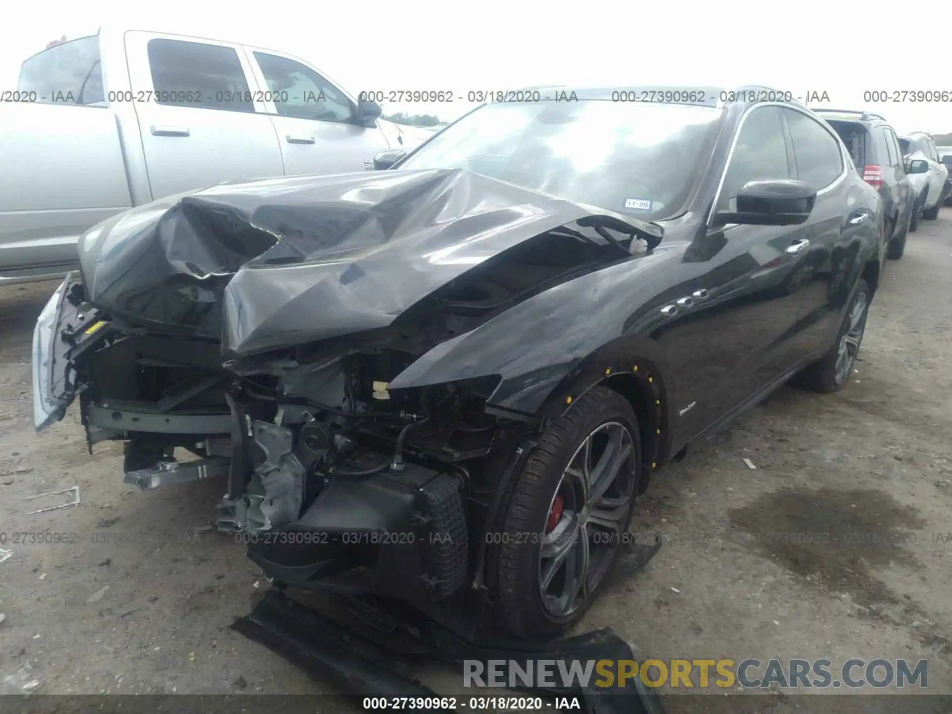 2 Photograph of a damaged car ZN661YUL0KX322060 MASERATI LEVANTE 2019