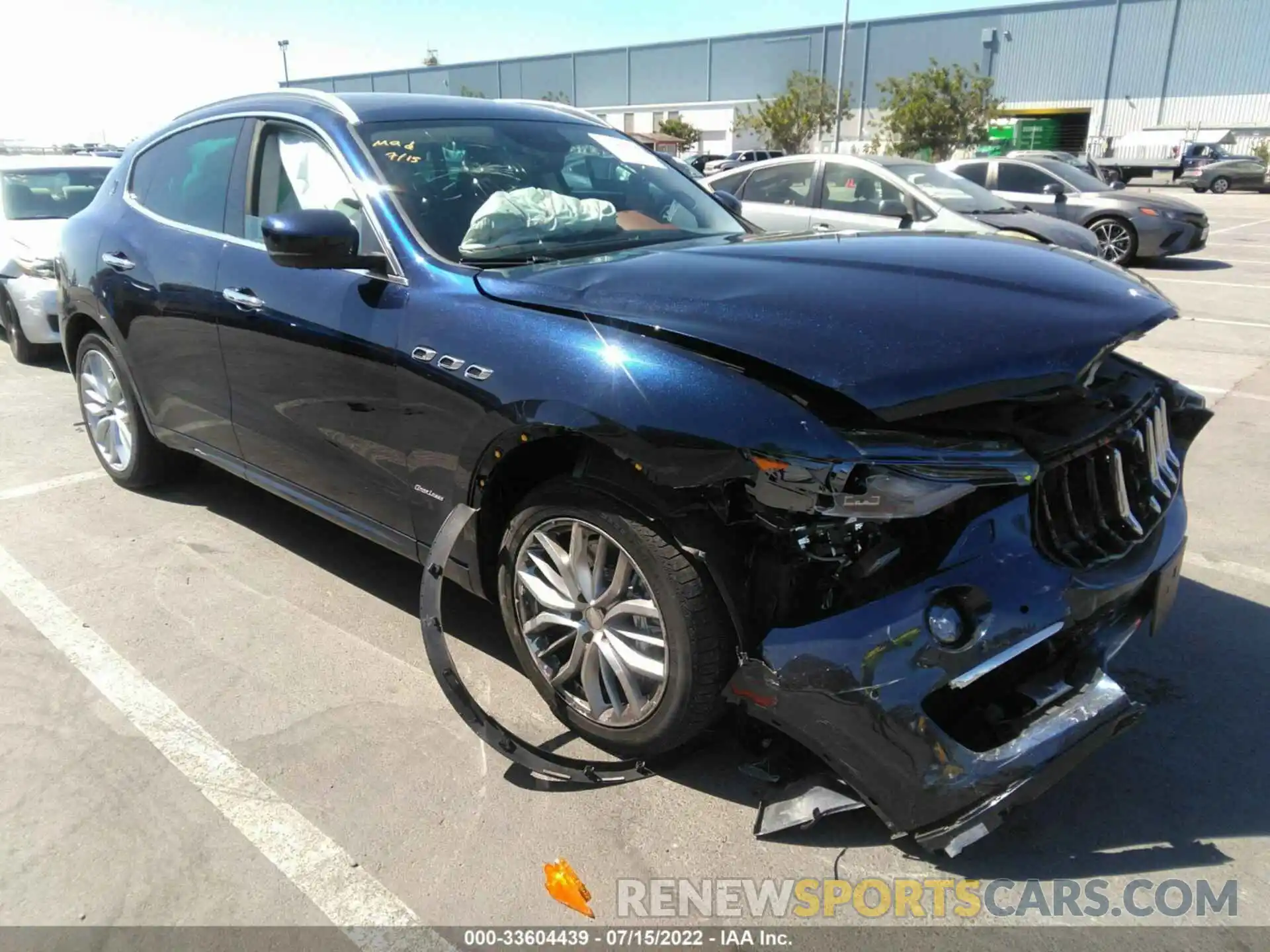 1 Photograph of a damaged car ZN661YUL1KX324738 MASERATI LEVANTE 2019