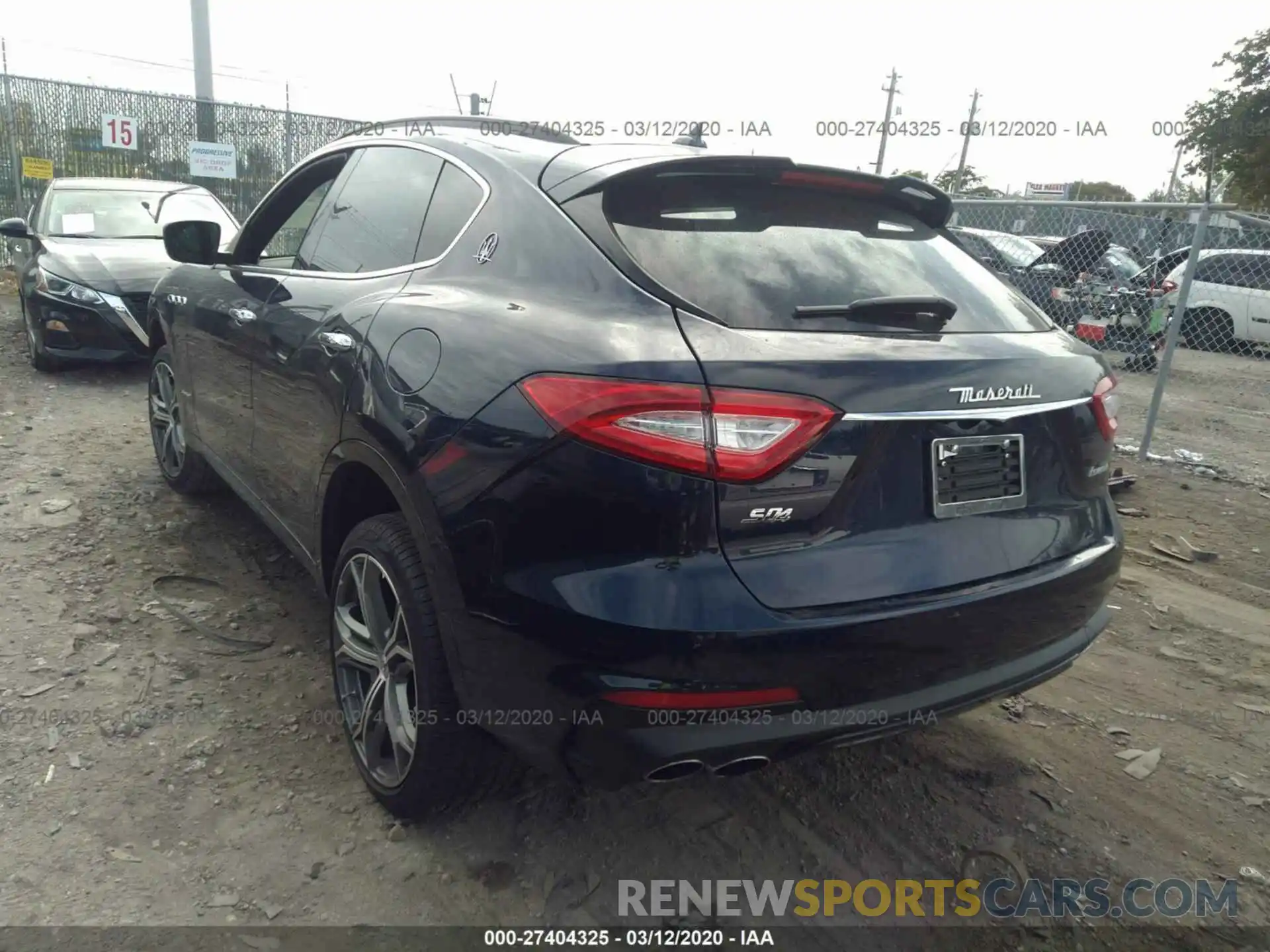 3 Photograph of a damaged car ZN661YUS3KX314929 MASERATI LEVANTE 2019