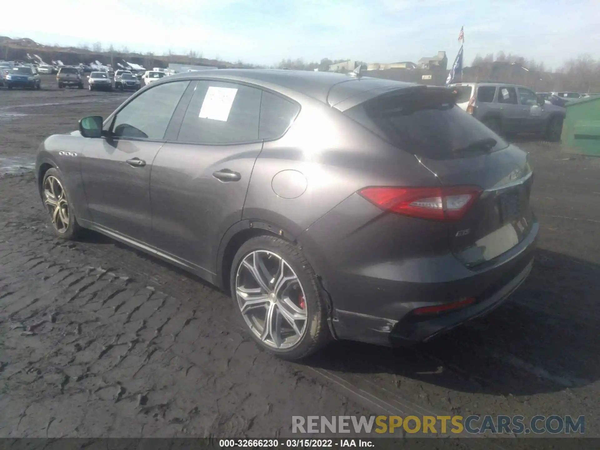 3 Photograph of a damaged car ZN661ZUA8KX328905 MASERATI LEVANTE 2019