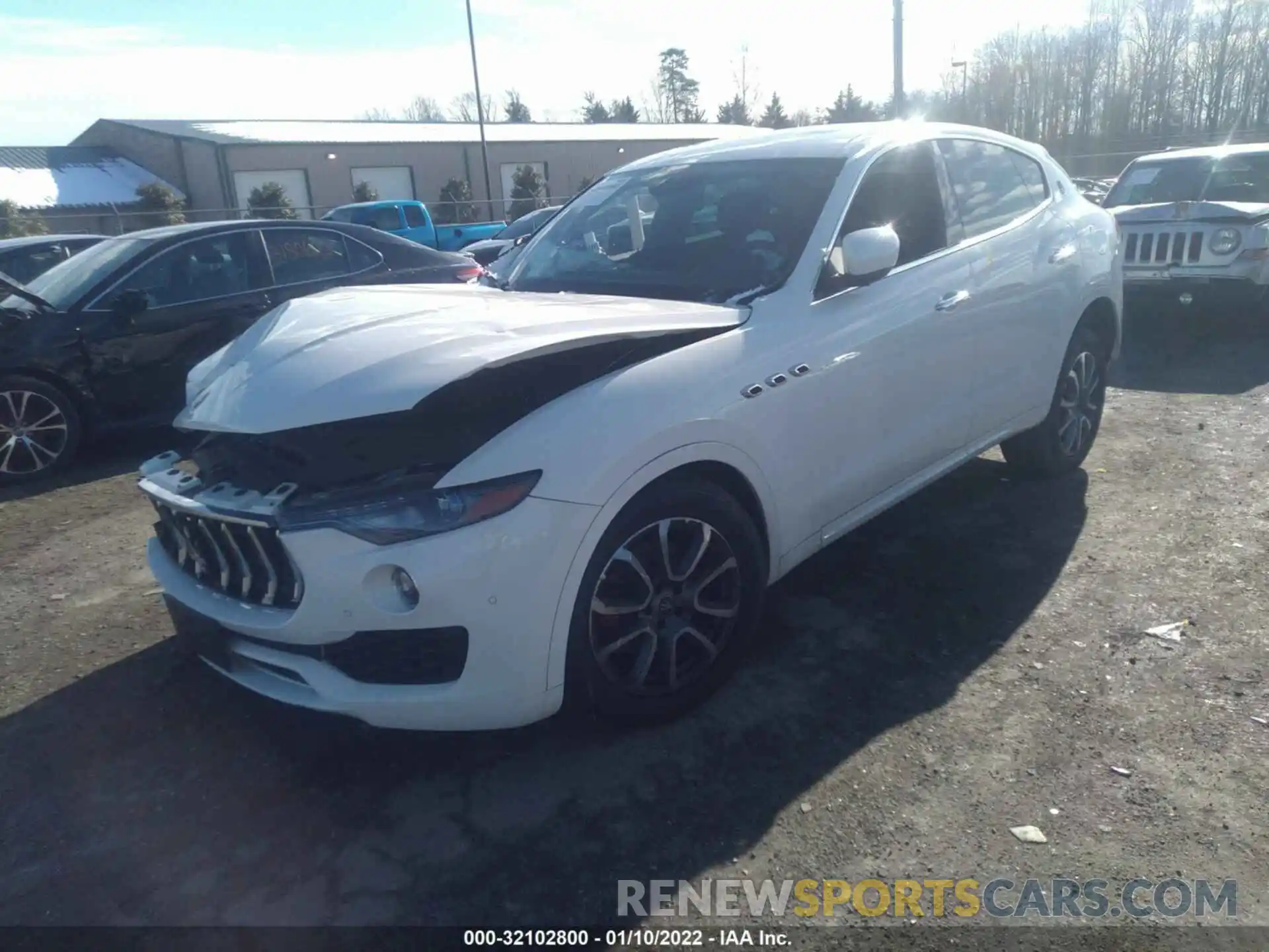 2 Photograph of a damaged car ZN661XUA2LX355426 MASERATI LEVANTE 2020