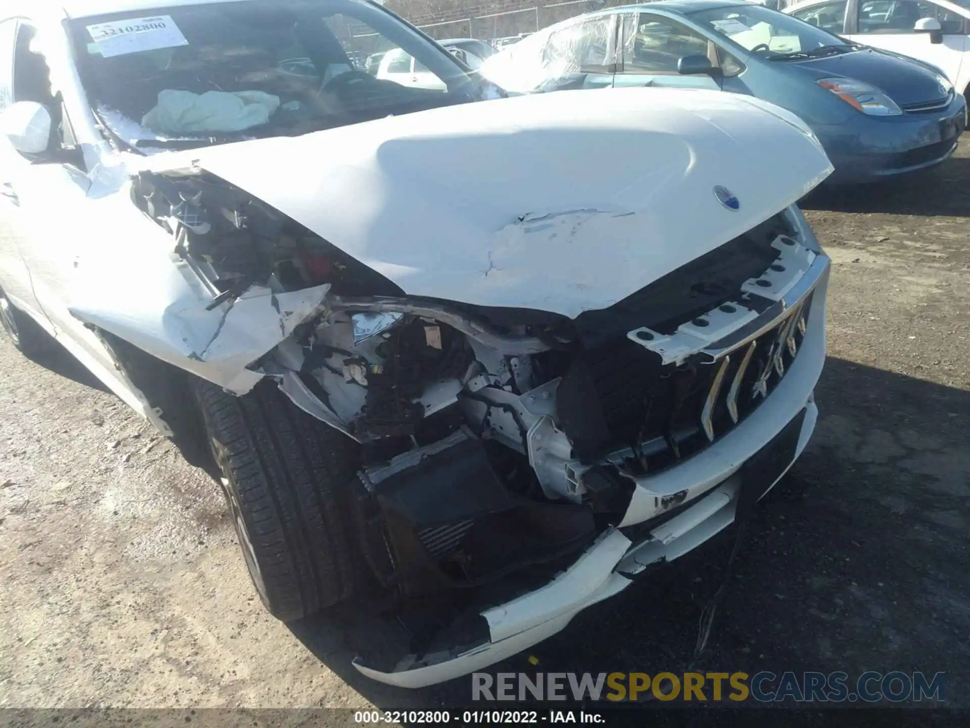 6 Photograph of a damaged car ZN661XUA2LX355426 MASERATI LEVANTE 2020