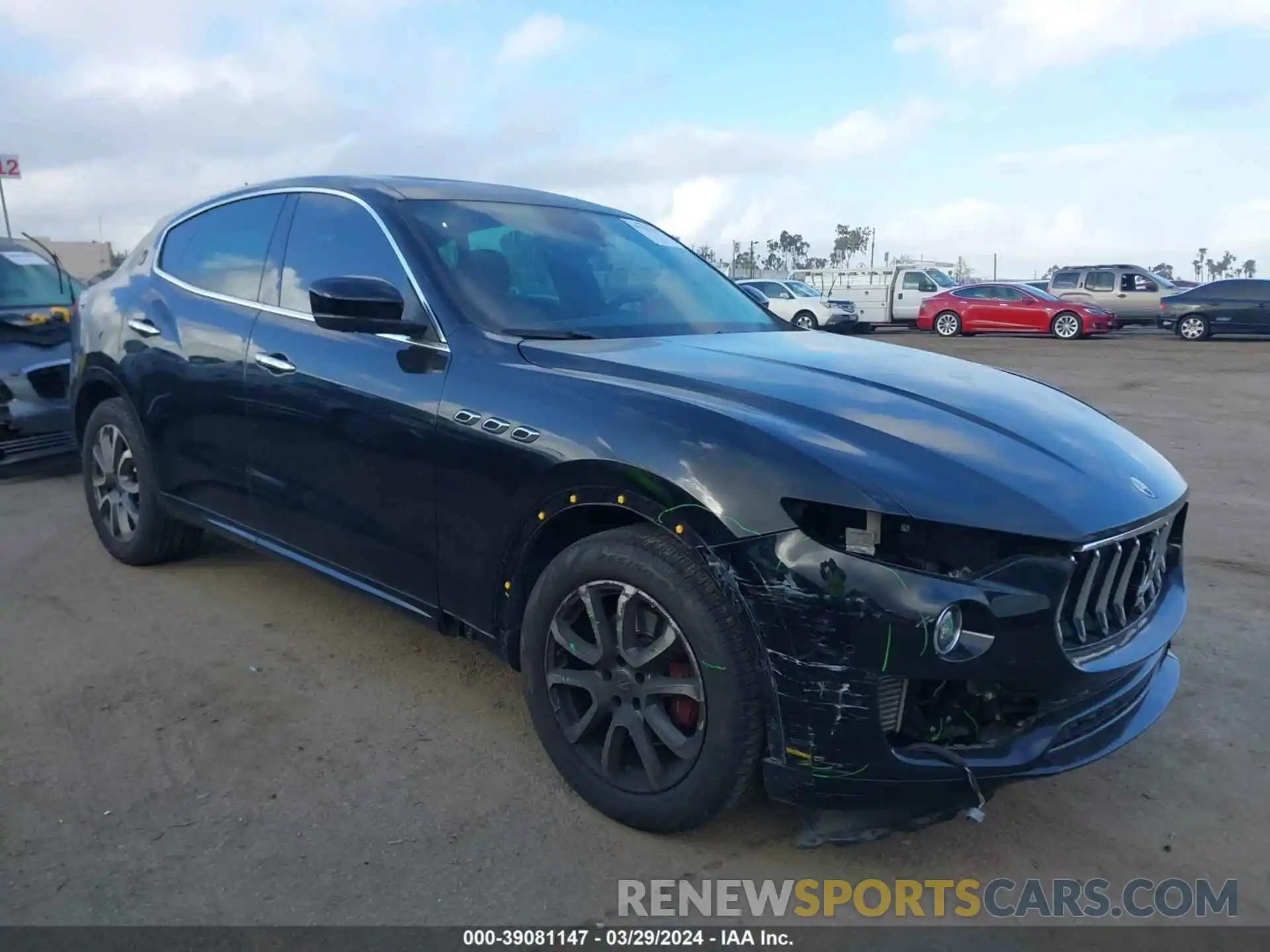 1 Photograph of a damaged car ZN661XUA5LX351502 MASERATI LEVANTE 2020