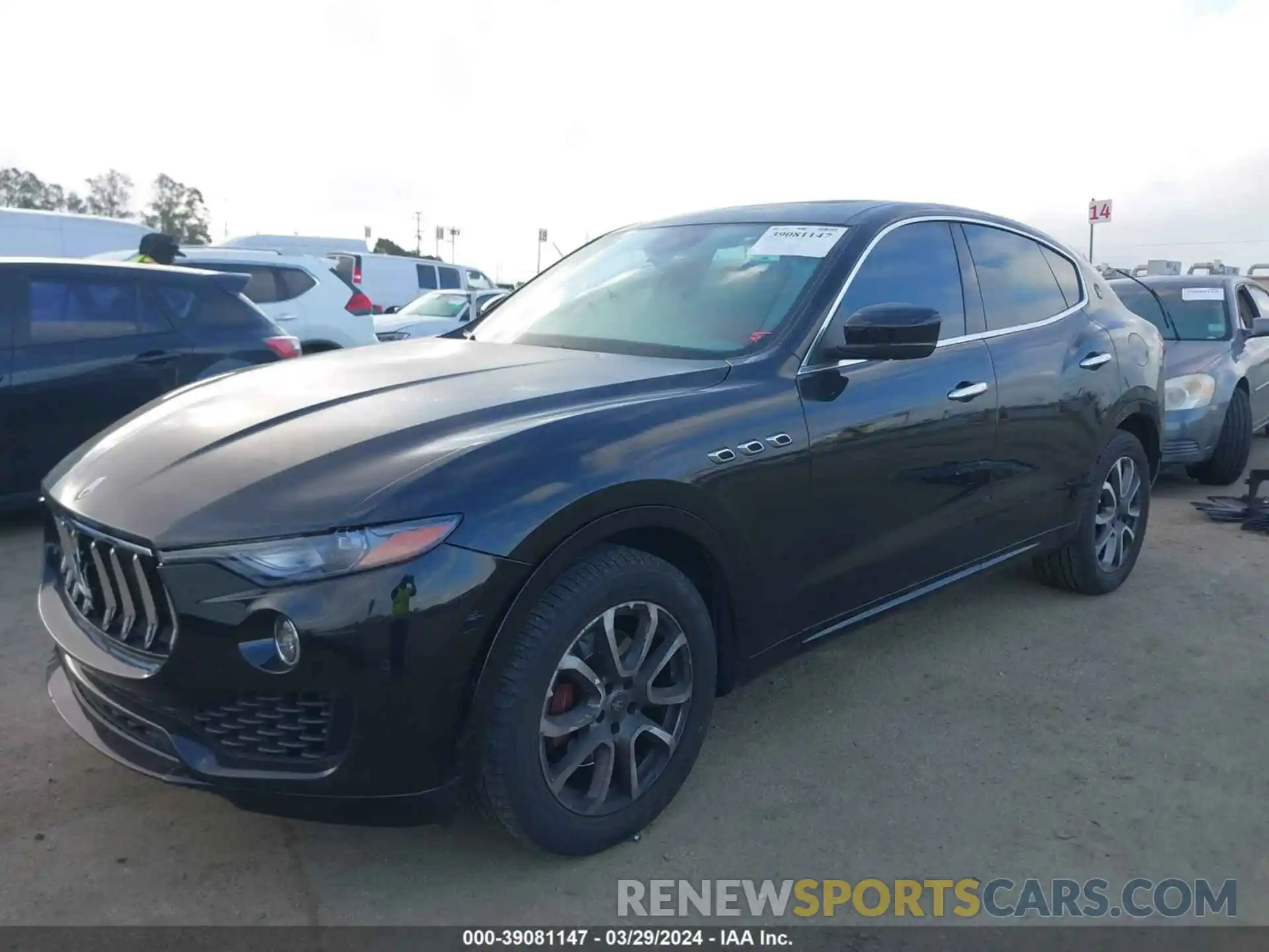 2 Photograph of a damaged car ZN661XUA5LX351502 MASERATI LEVANTE 2020