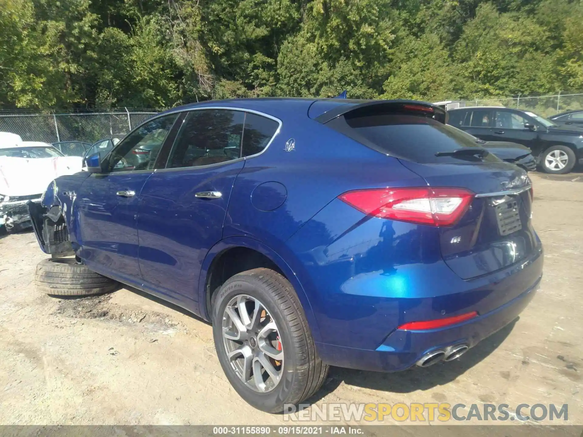 3 Photograph of a damaged car ZN661XUA6LX355140 MASERATI LEVANTE 2020