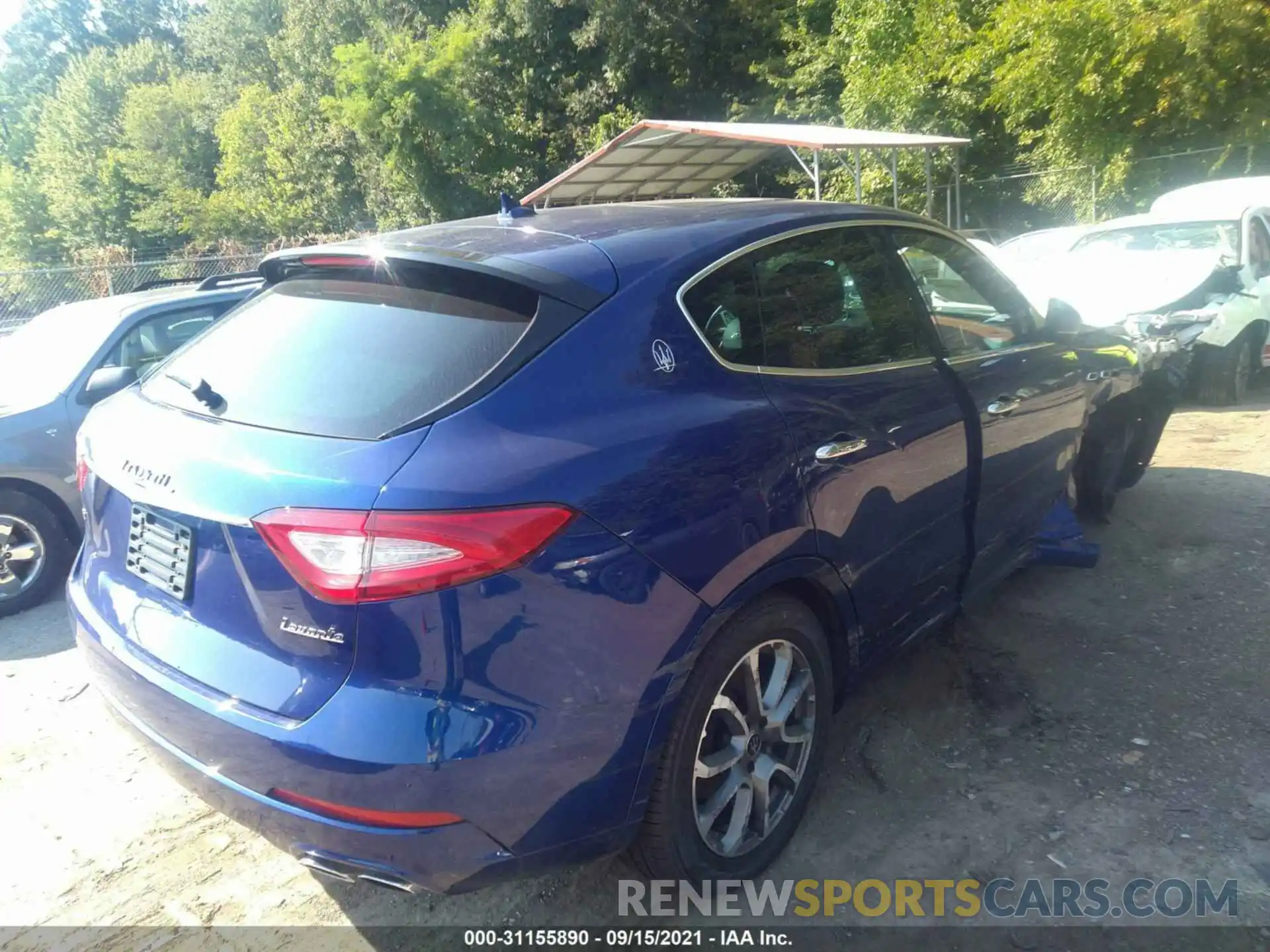 4 Photograph of a damaged car ZN661XUA6LX355140 MASERATI LEVANTE 2020