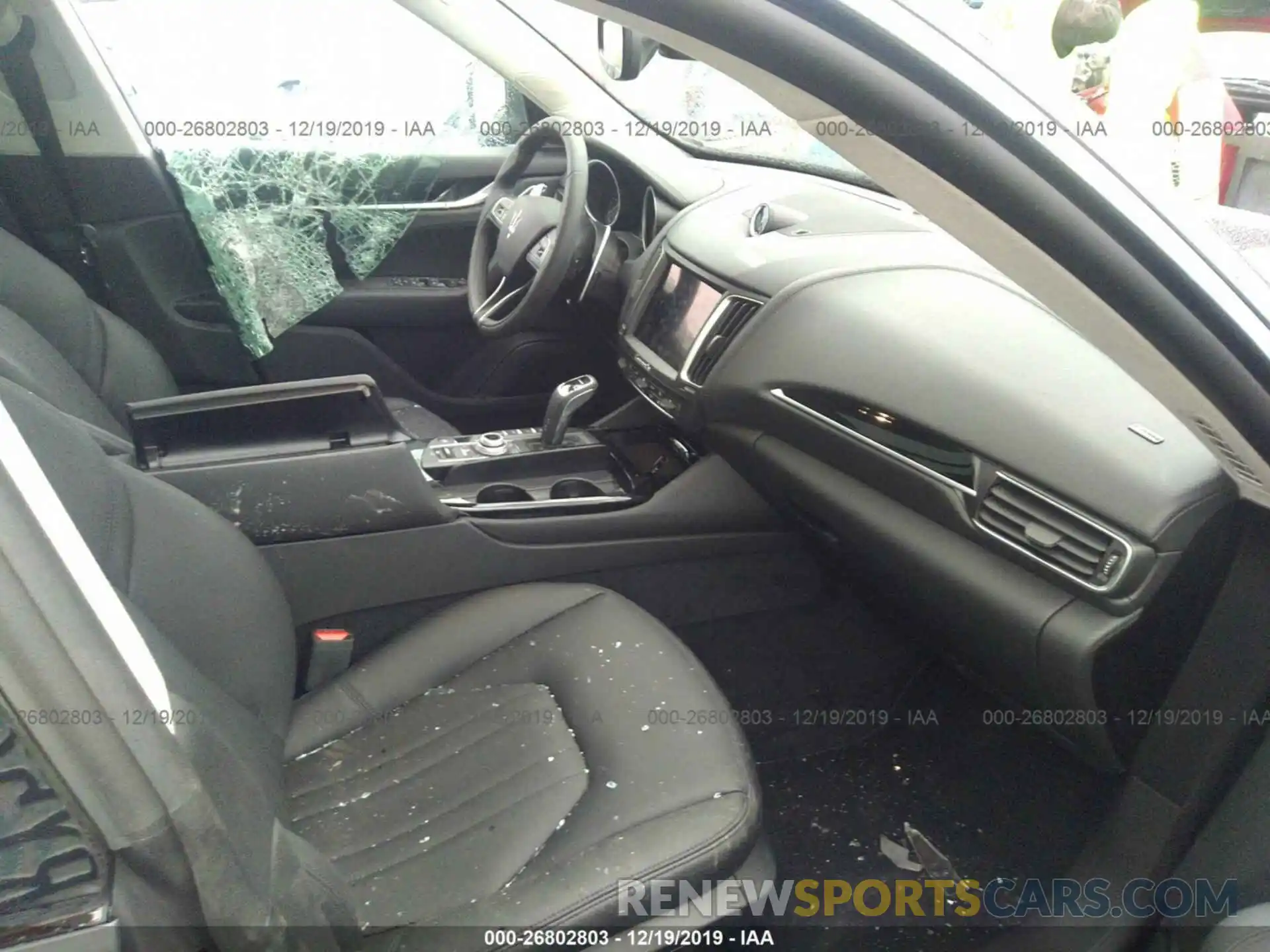 5 Photograph of a damaged car ZN661YUA0LX345130 MASERATI LEVANTE 2020