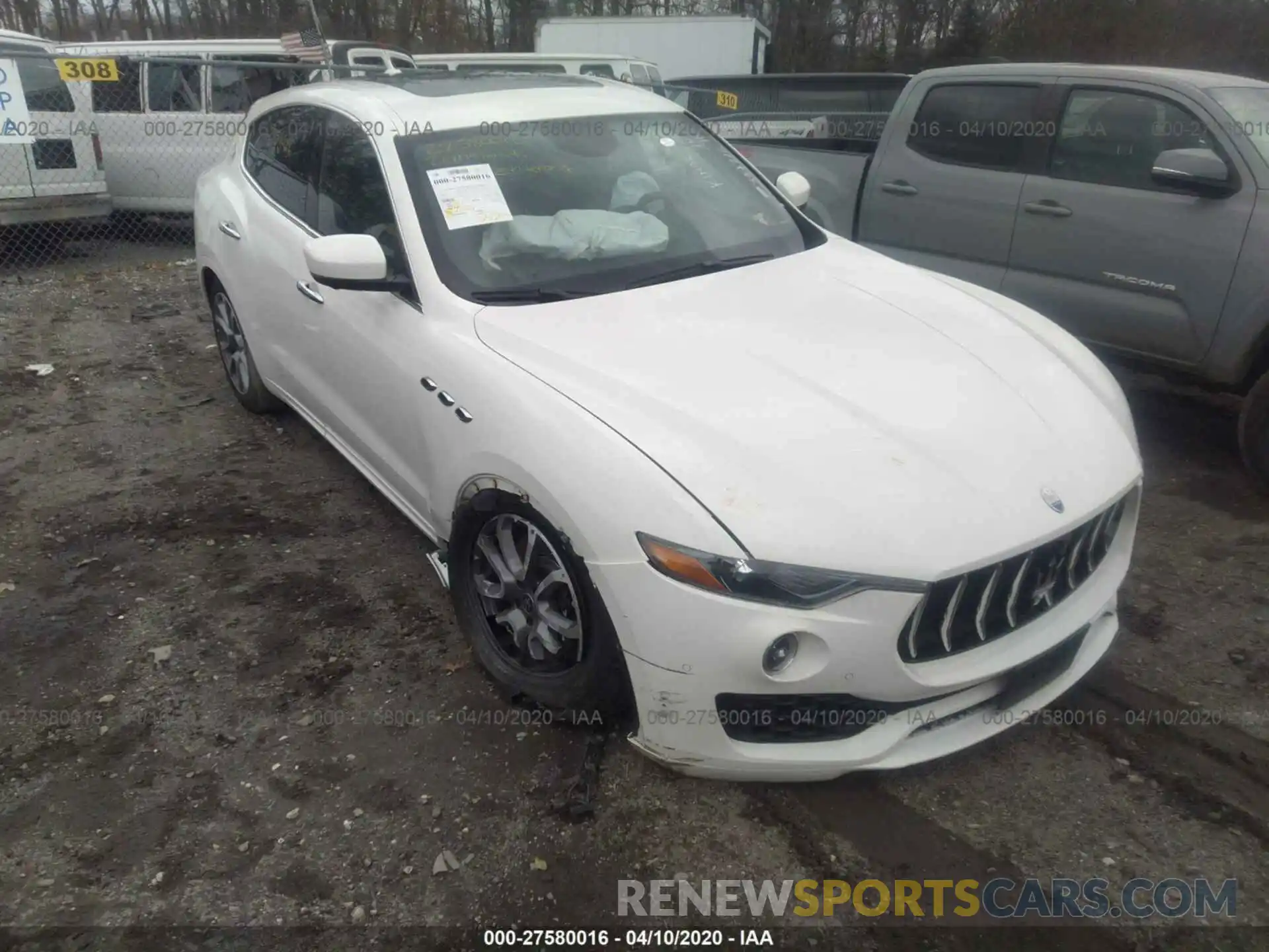 6 Photograph of a damaged car ZN661YUA3LX344716 MASERATI LEVANTE 2020