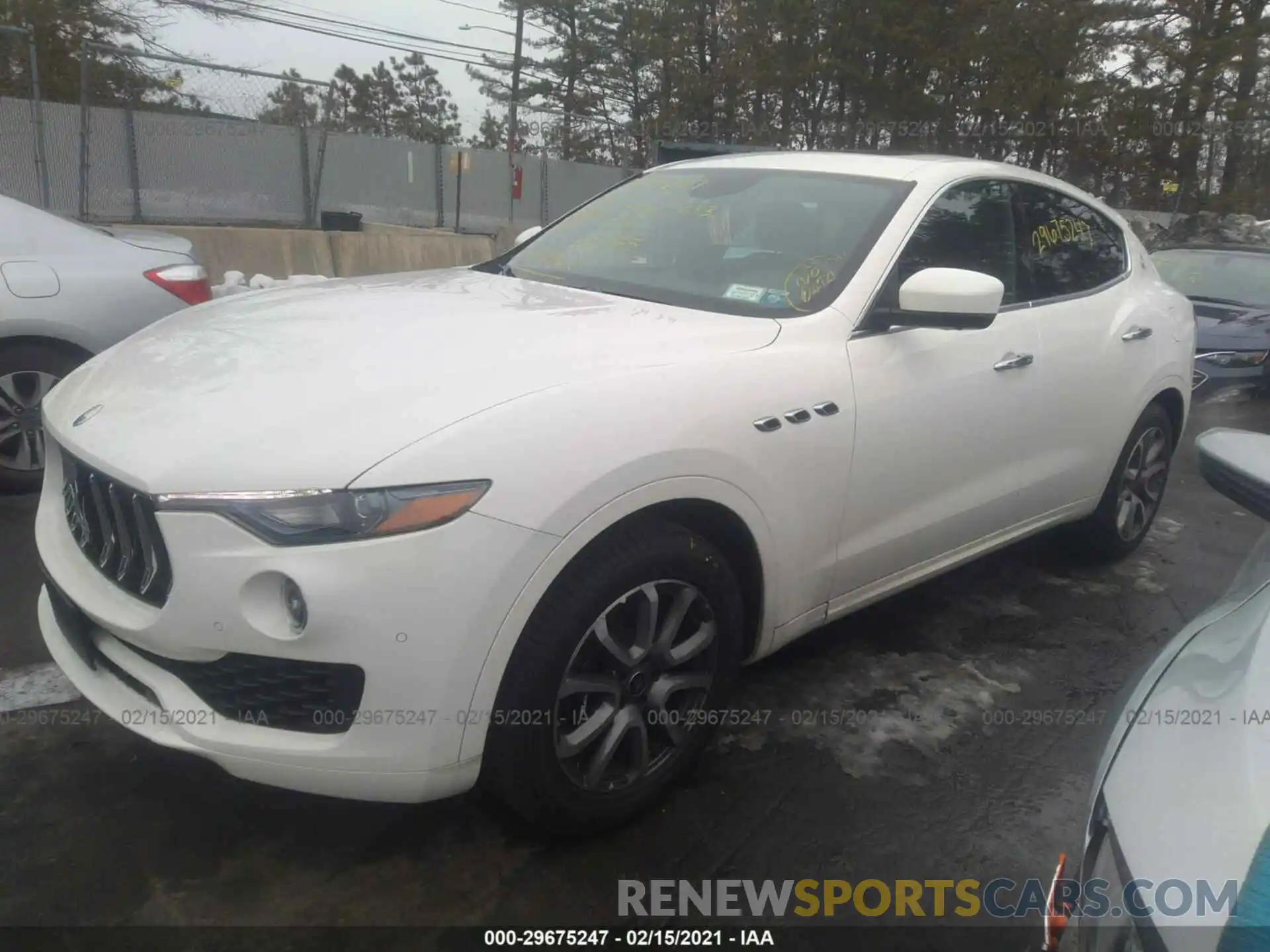 2 Photograph of a damaged car ZN661YUA5LX344717 MASERATI LEVANTE 2020