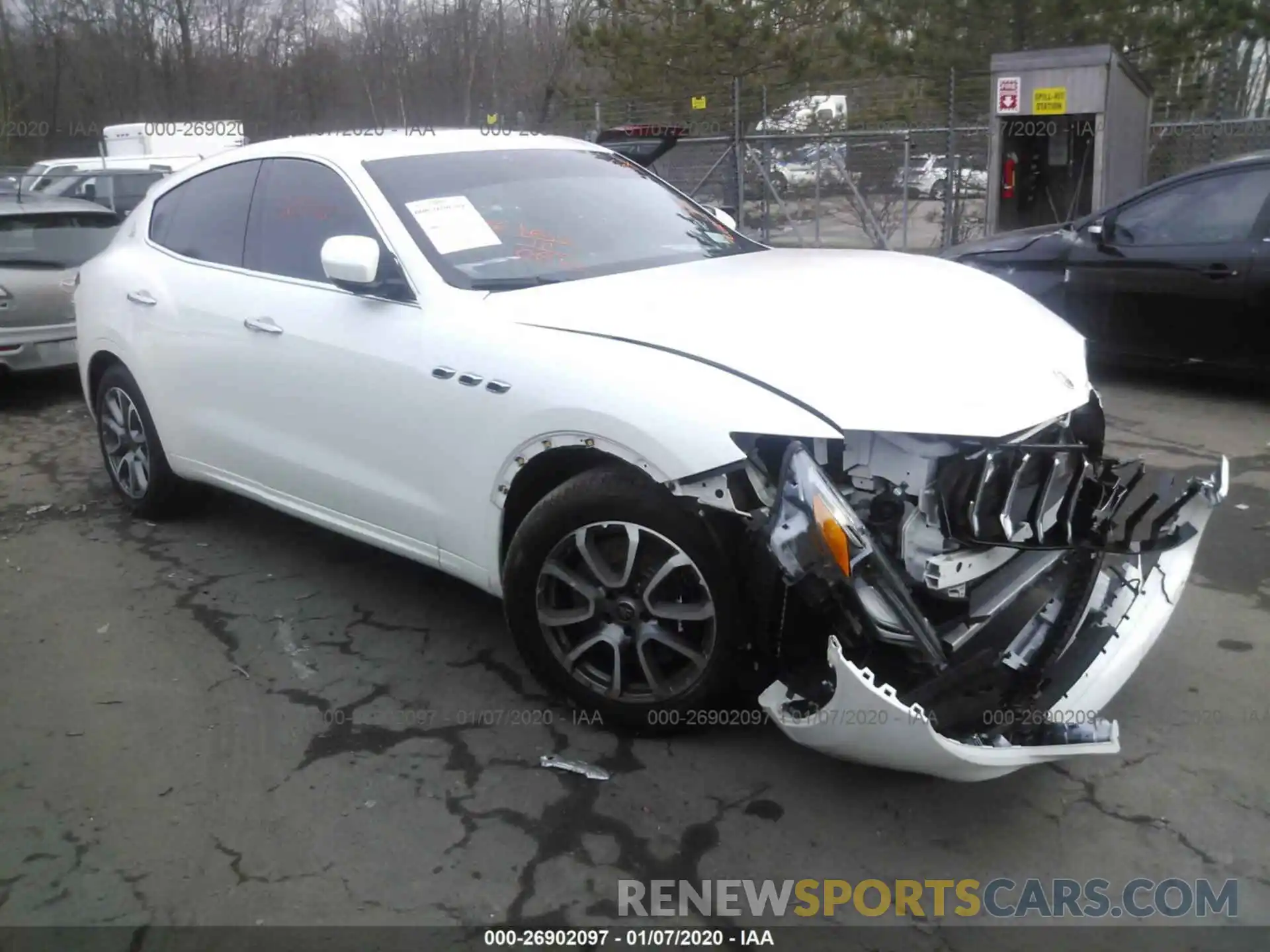 1 Photograph of a damaged car ZN661YUA7LX344718 MASERATI LEVANTE 2020