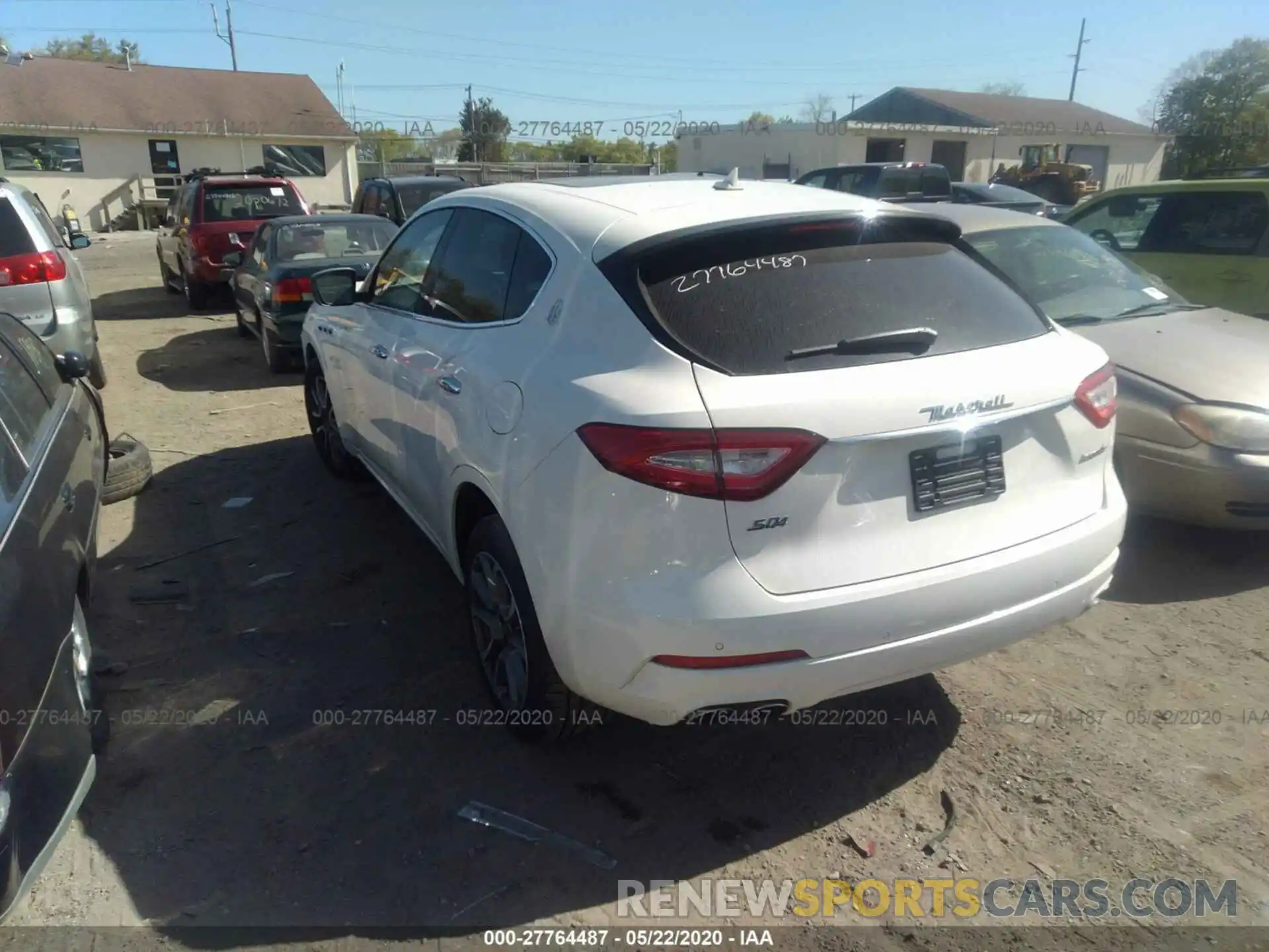 3 Photograph of a damaged car ZN661YUA8LX344713 MASERATI LEVANTE 2020