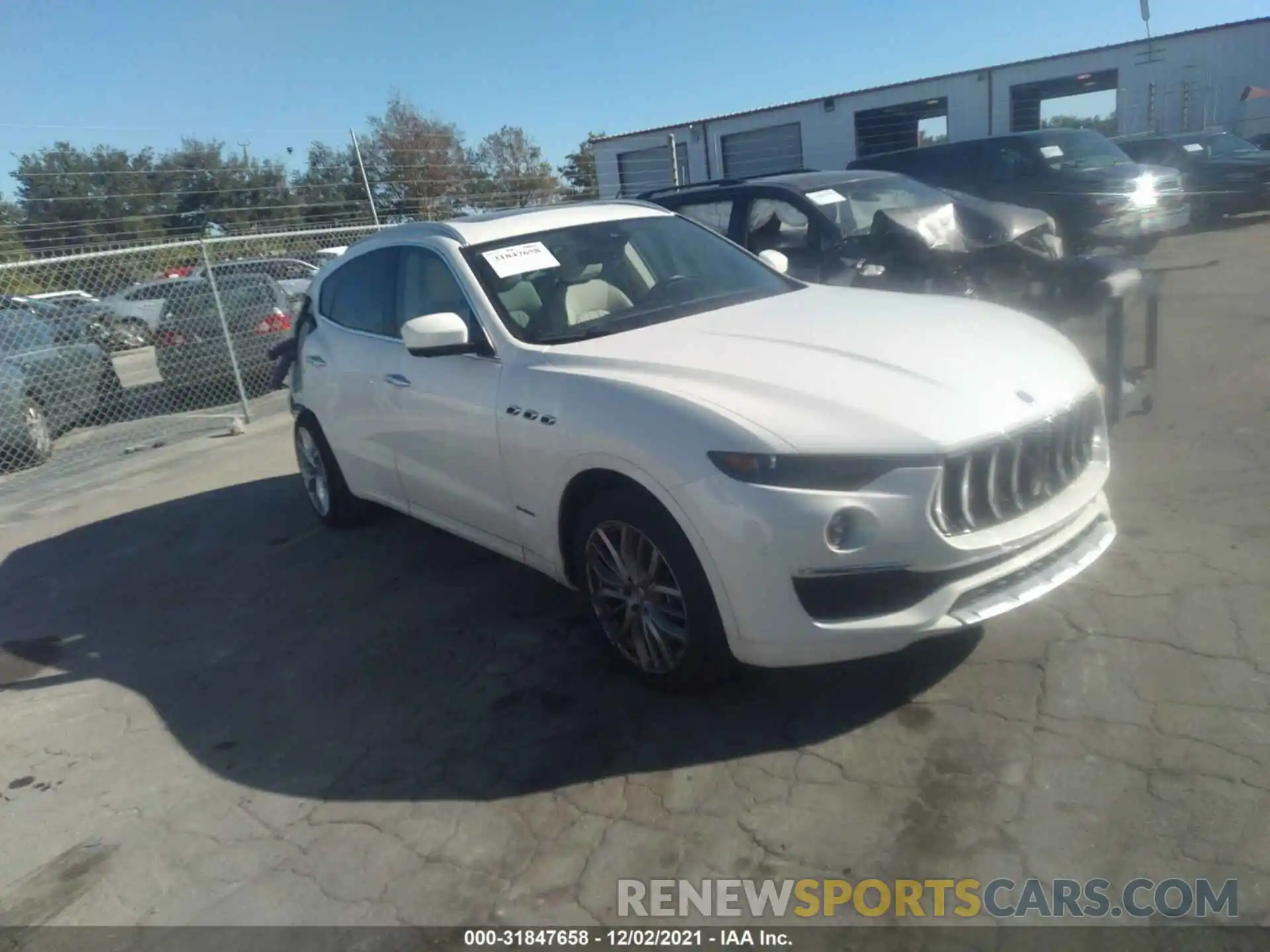 1 Фотография поврежденного автомобиля ZN661YUL0LX353536 MASERATI LEVANTE 2020