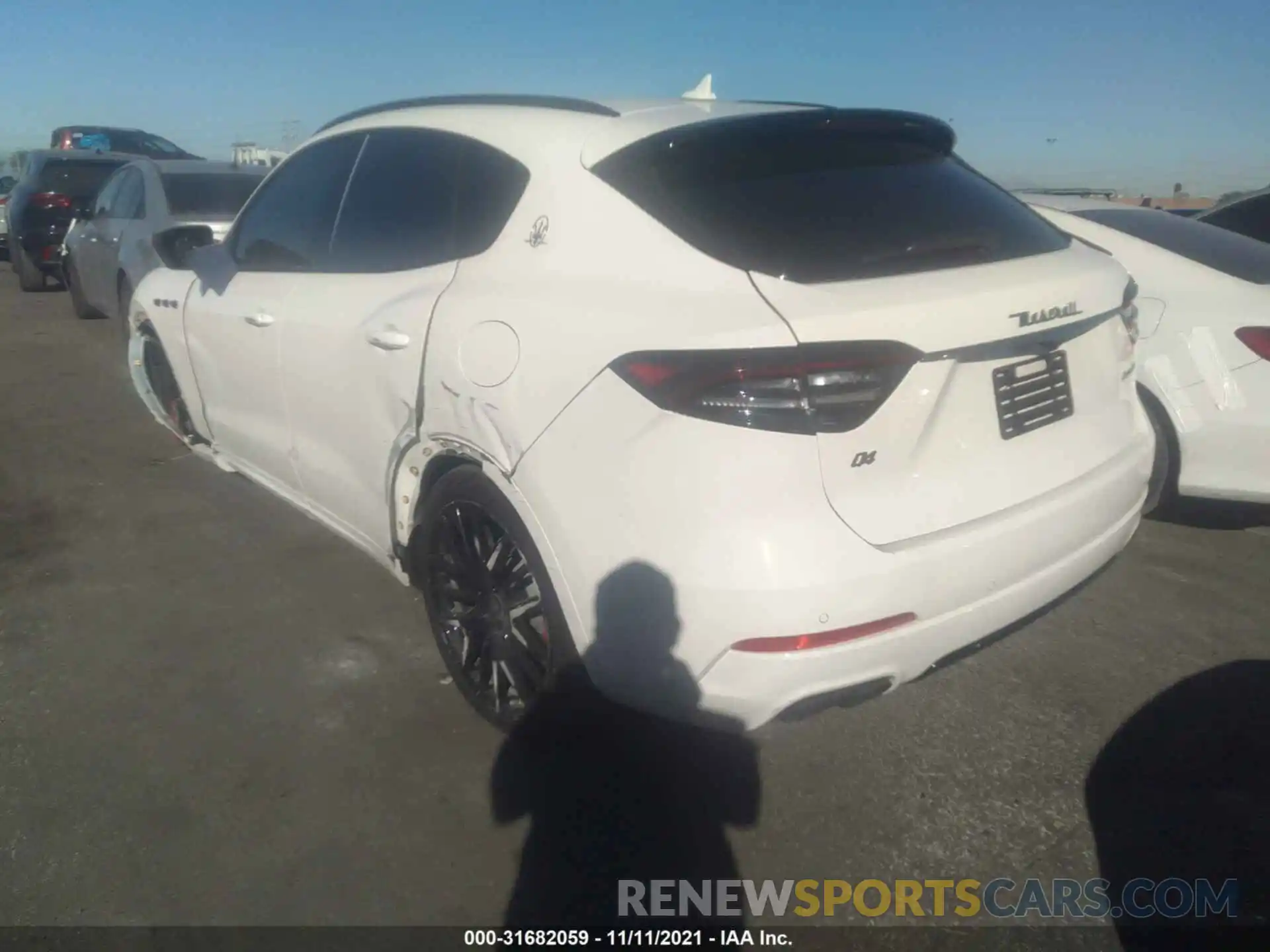 3 Photograph of a damaged car ZN661XUA5MX370813 MASERATI LEVANTE 2021