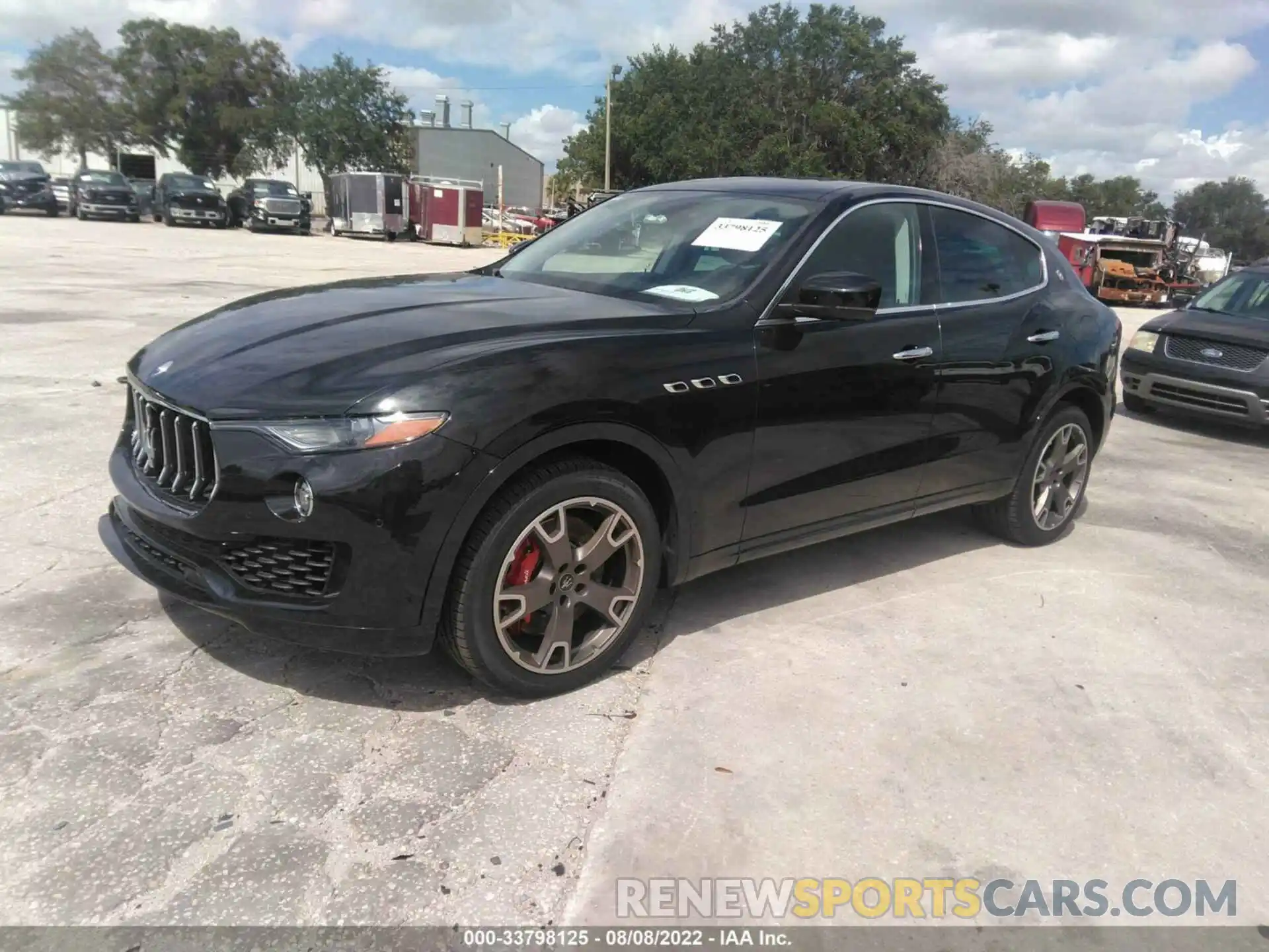 2 Фотография поврежденного автомобиля ZN661YUA6MX376996 MASERATI LEVANTE 2021