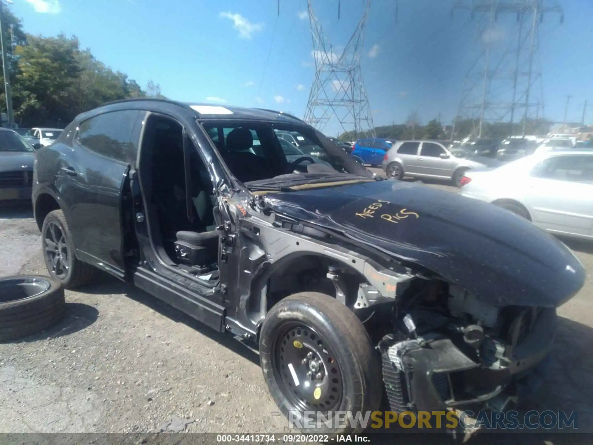 6 Photograph of a damaged car ZN661XUA8NX394704 MASERATI LEVANTE 2022