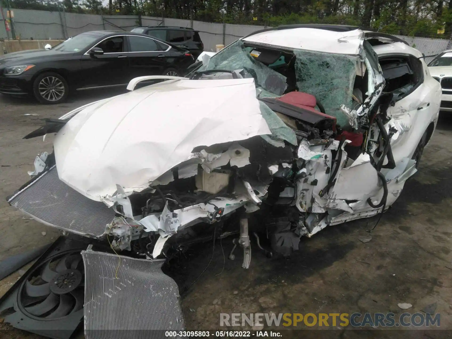 2 Photograph of a damaged car ZN661XUAXNX388032 MASERATI LEVANTE 2022