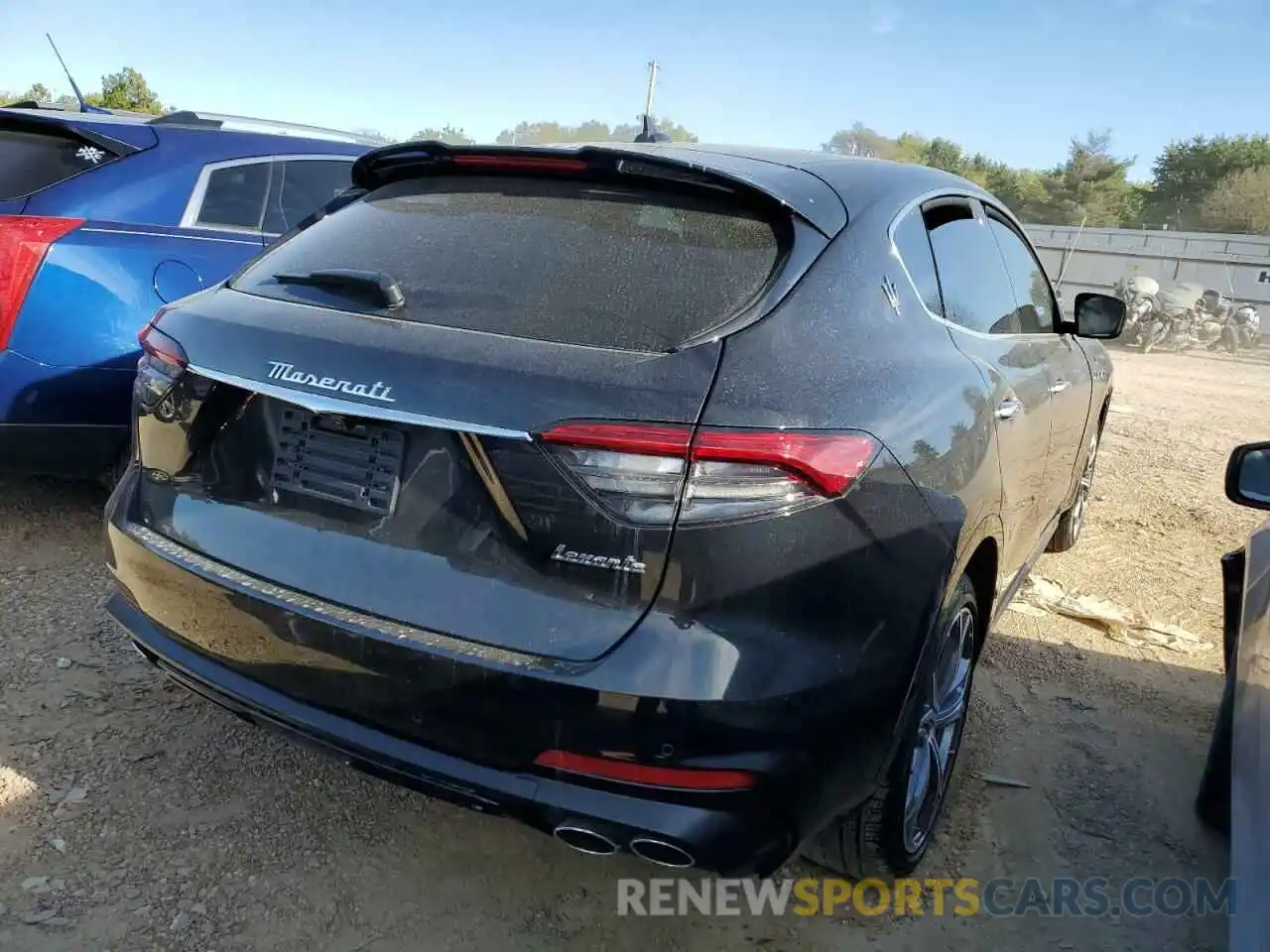 4 Фотография поврежденного автомобиля ZN661XUA7NX389199 MASERATI LEVANTE BA 2022