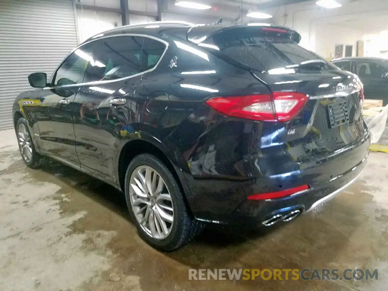 3 Photograph of a damaged car ZN661XUL8KX337416 MASERATI LEVANTE LU 2019