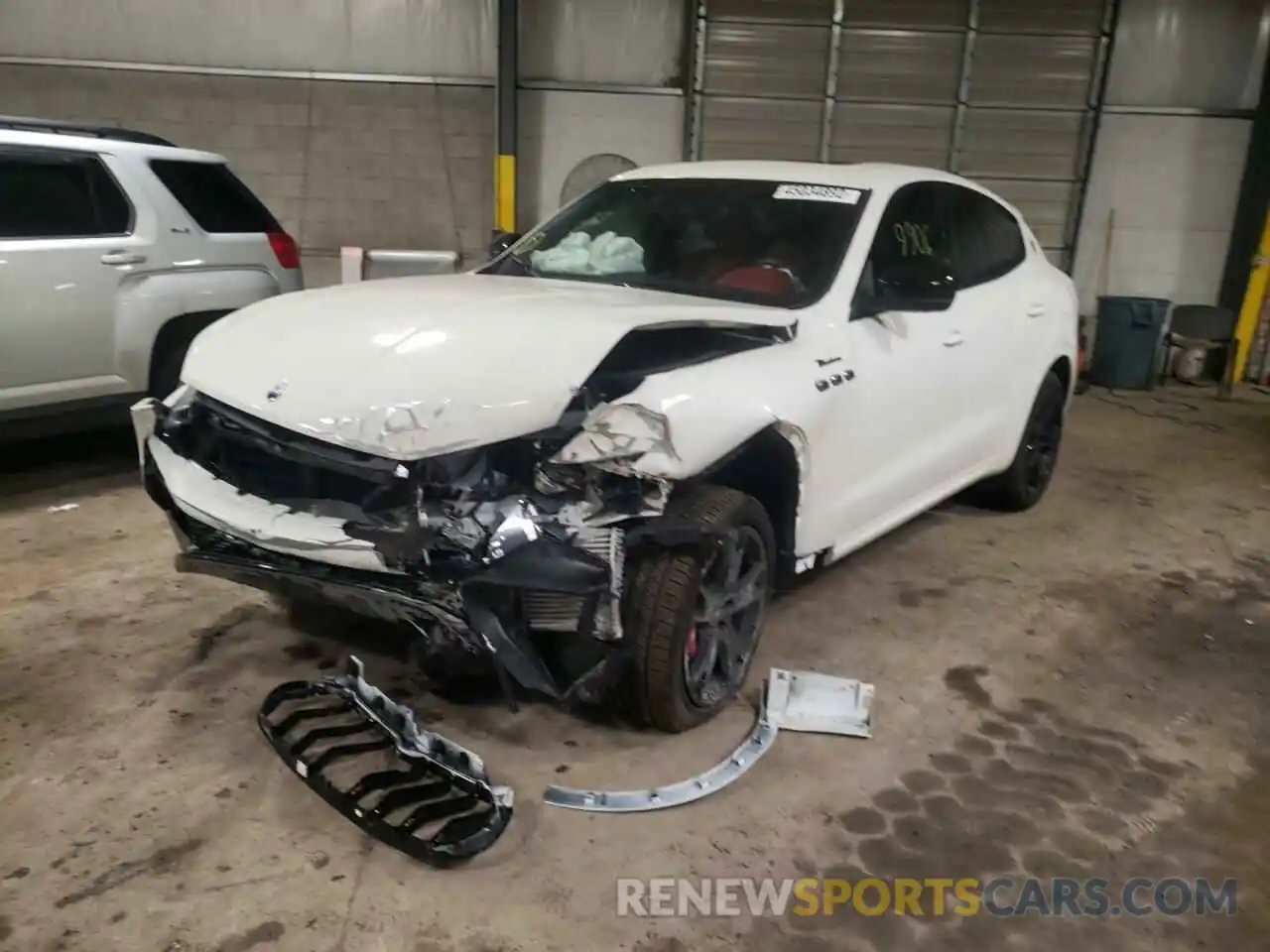 2 Photograph of a damaged car ZN661YUM1NX384516 MASERATI LEVANTE MO 2022