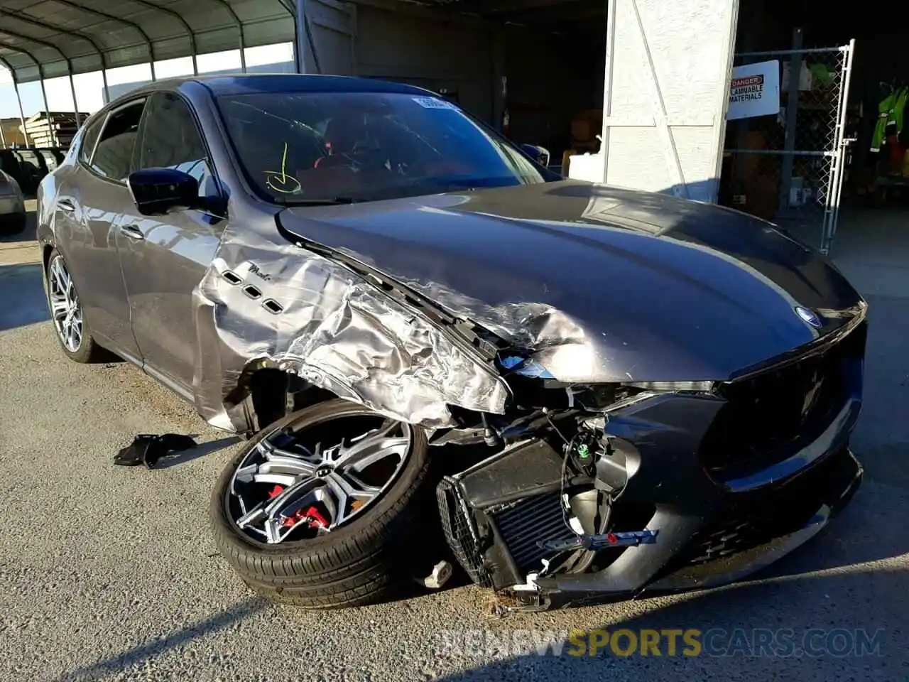 1 Photograph of a damaged car ZN661YUMXNX385339 MASERATI LEVANTE MO 2022