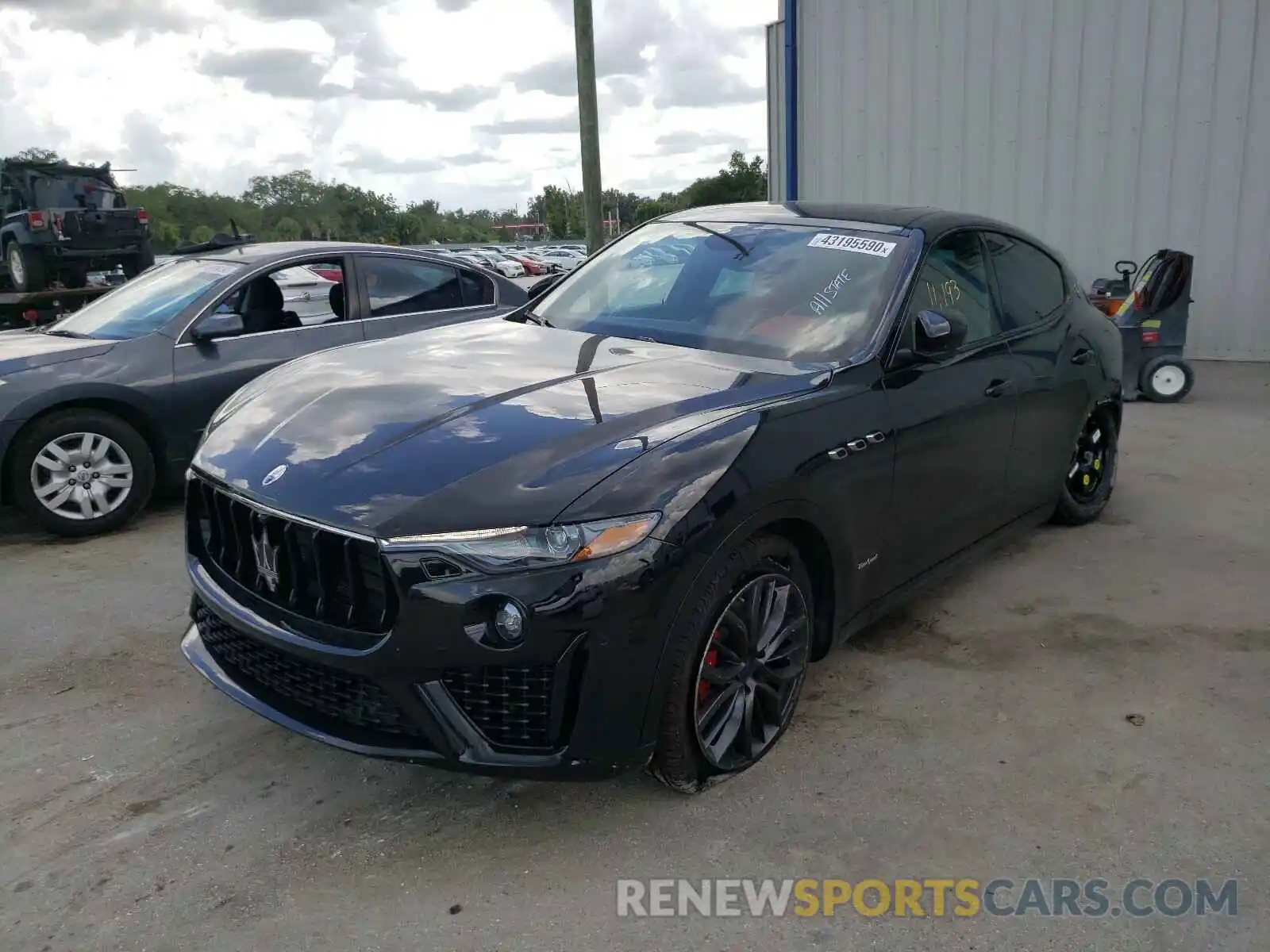 2 Photograph of a damaged car ZN661XUS7KX314913 MASERATI LEVANTE SP 2019