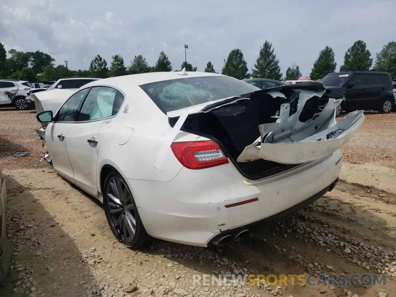 3 Photograph of a damaged car ZAM56YRA1K1308589 MASERATI QUATTROPOR 2019