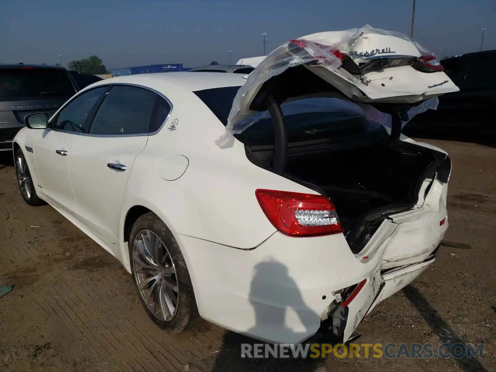 3 Photograph of a damaged car ZAM56YRL0K1325191 MASERATI QUATTROPOR 2019