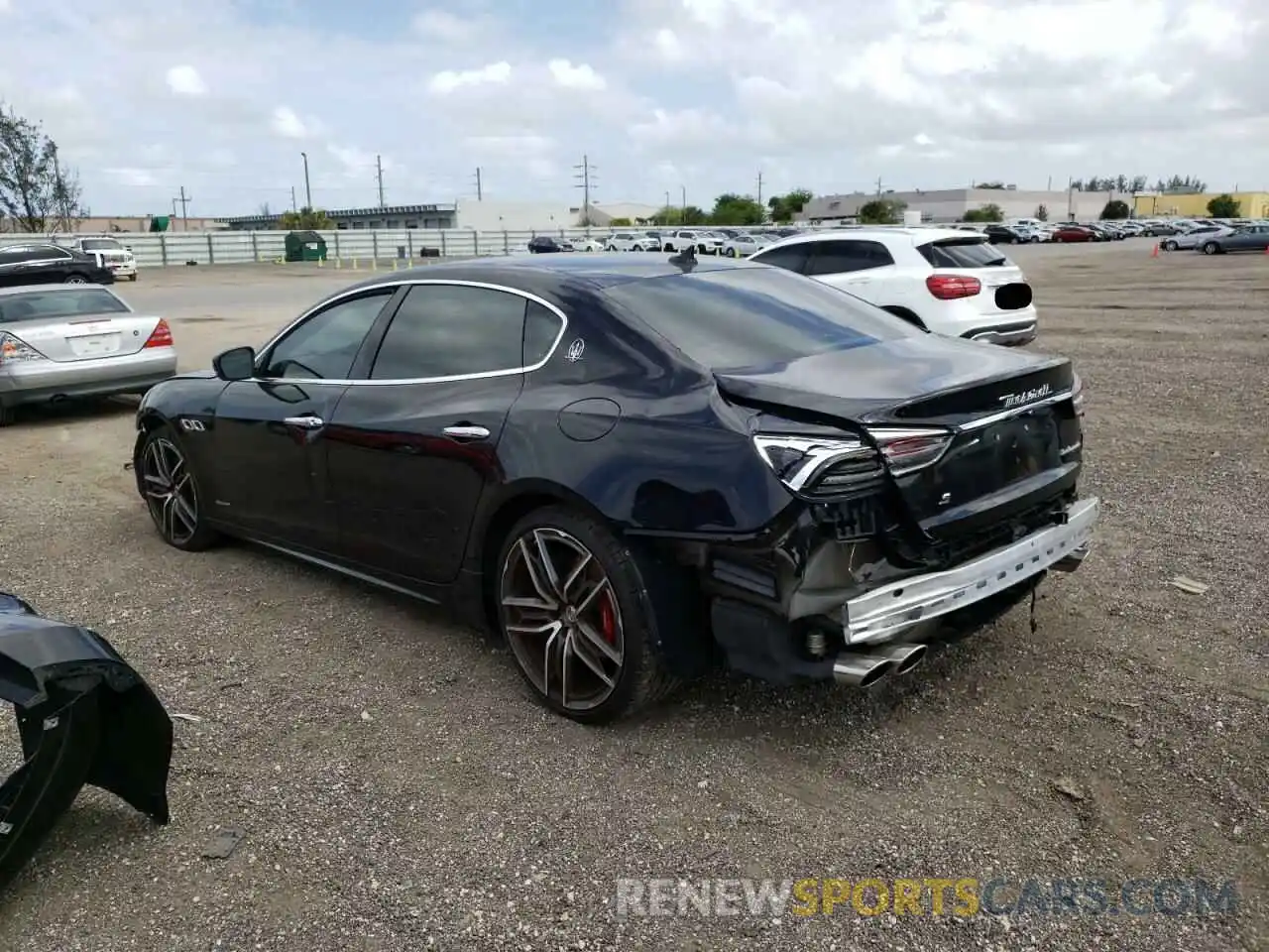 3 Photograph of a damaged car ZAM56YPL8M1370000 MASERATI QUATTROPOR 2021