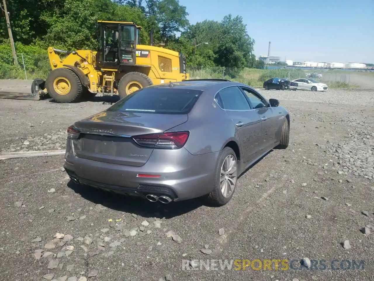 4 Photograph of a damaged car ZAM56YRM6N1388387 MASERATI QUATTROPOR 2022