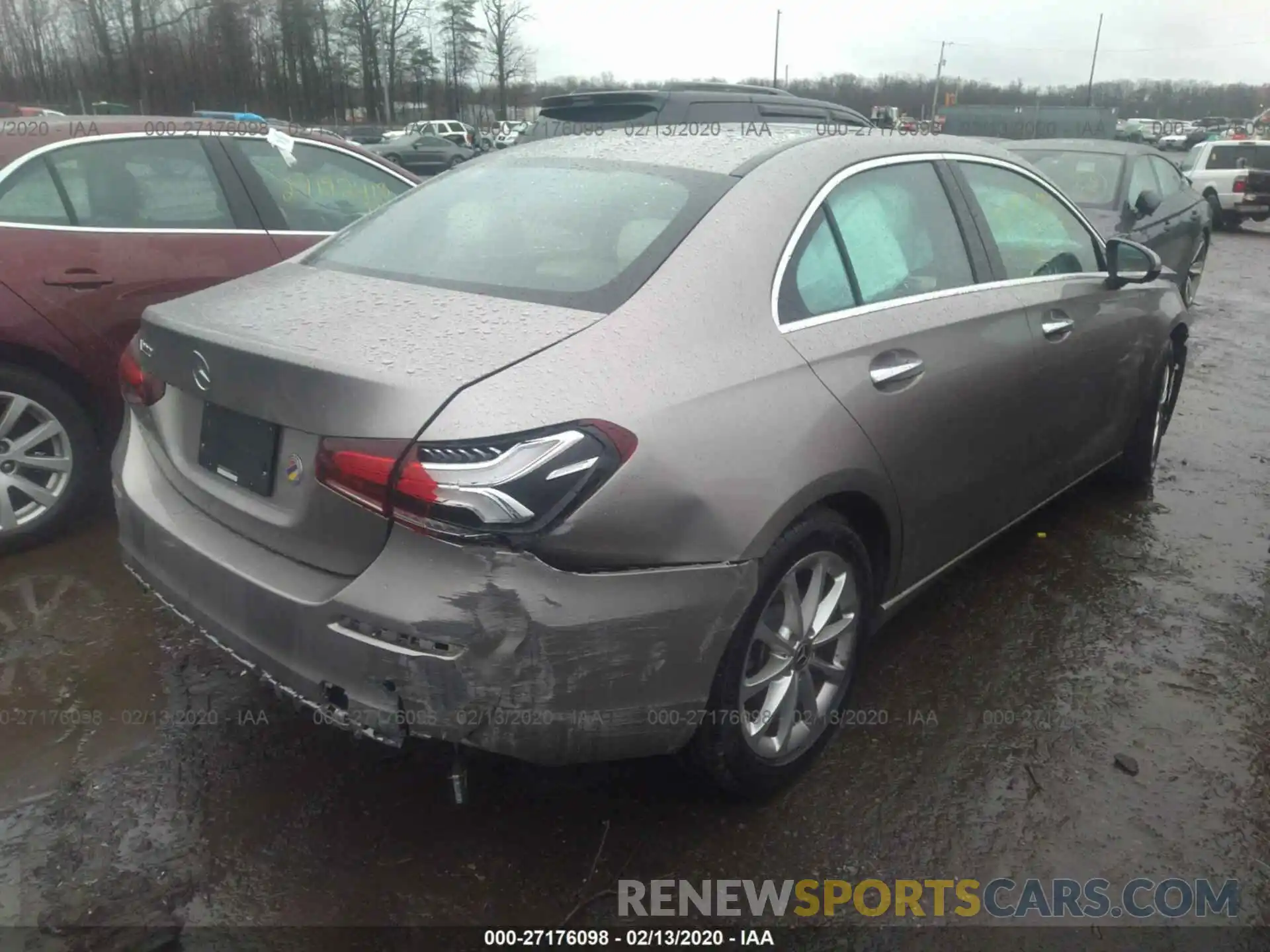 4 Photograph of a damaged car WDD3G4EB5KW013066 MERCEDES-BENZ 220 2019