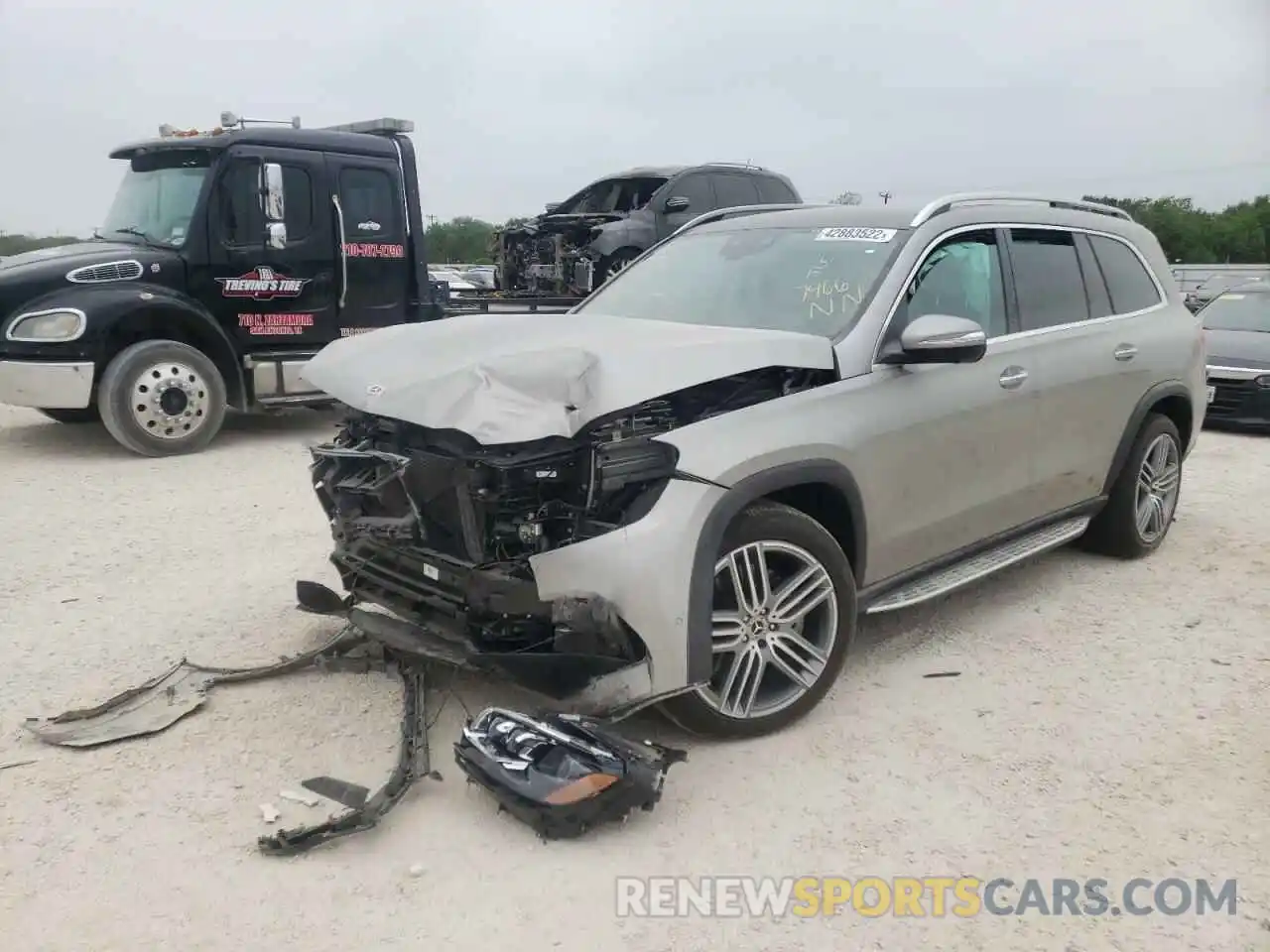 2 Photograph of a damaged car 4JGFF5KE9NA588816 MERCEDES-BENZ 450-CLASS 2022