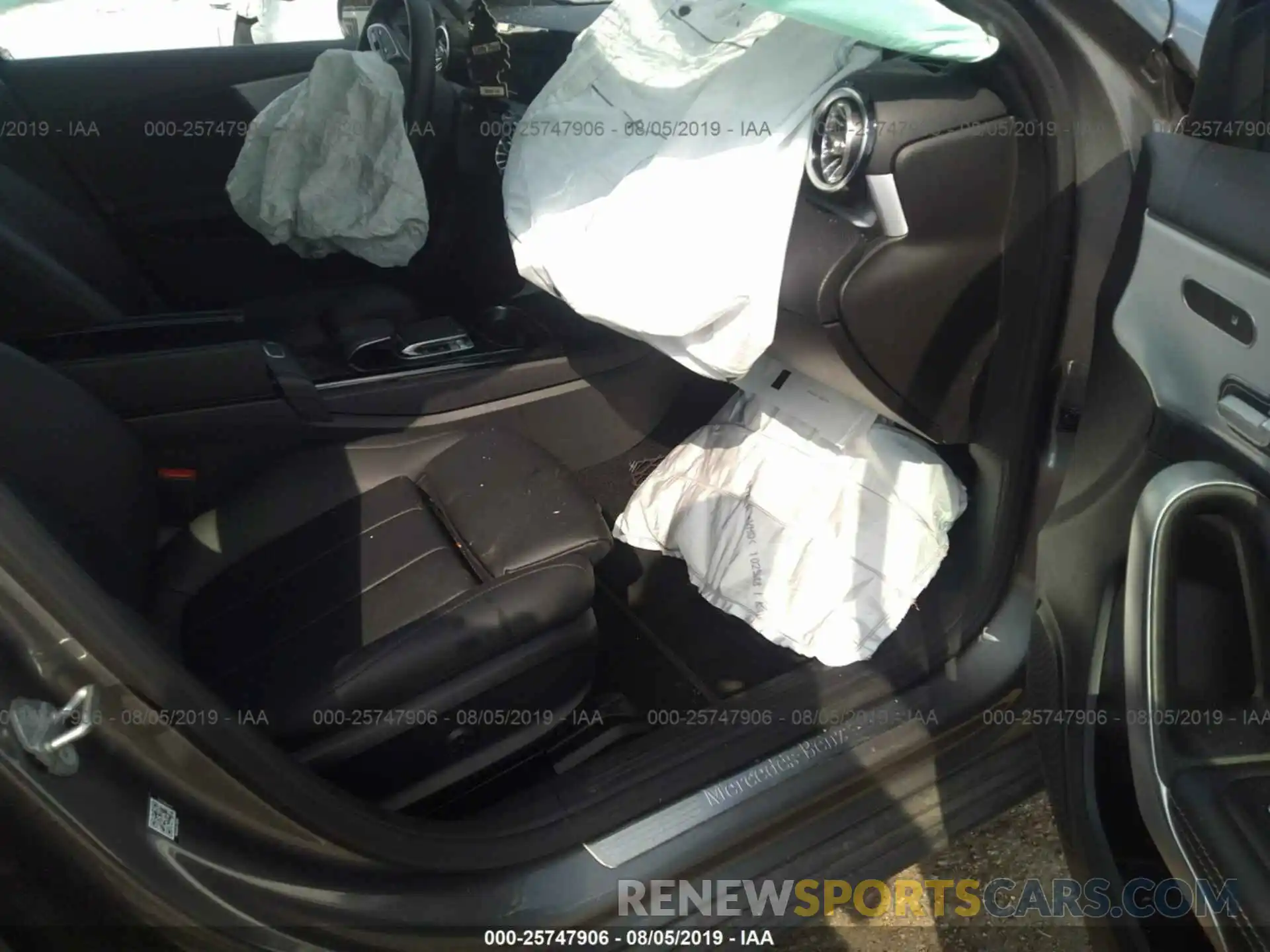 5 Photograph of a damaged car WDD3G4EB1KW010701 MERCEDES-BENZ A 2019