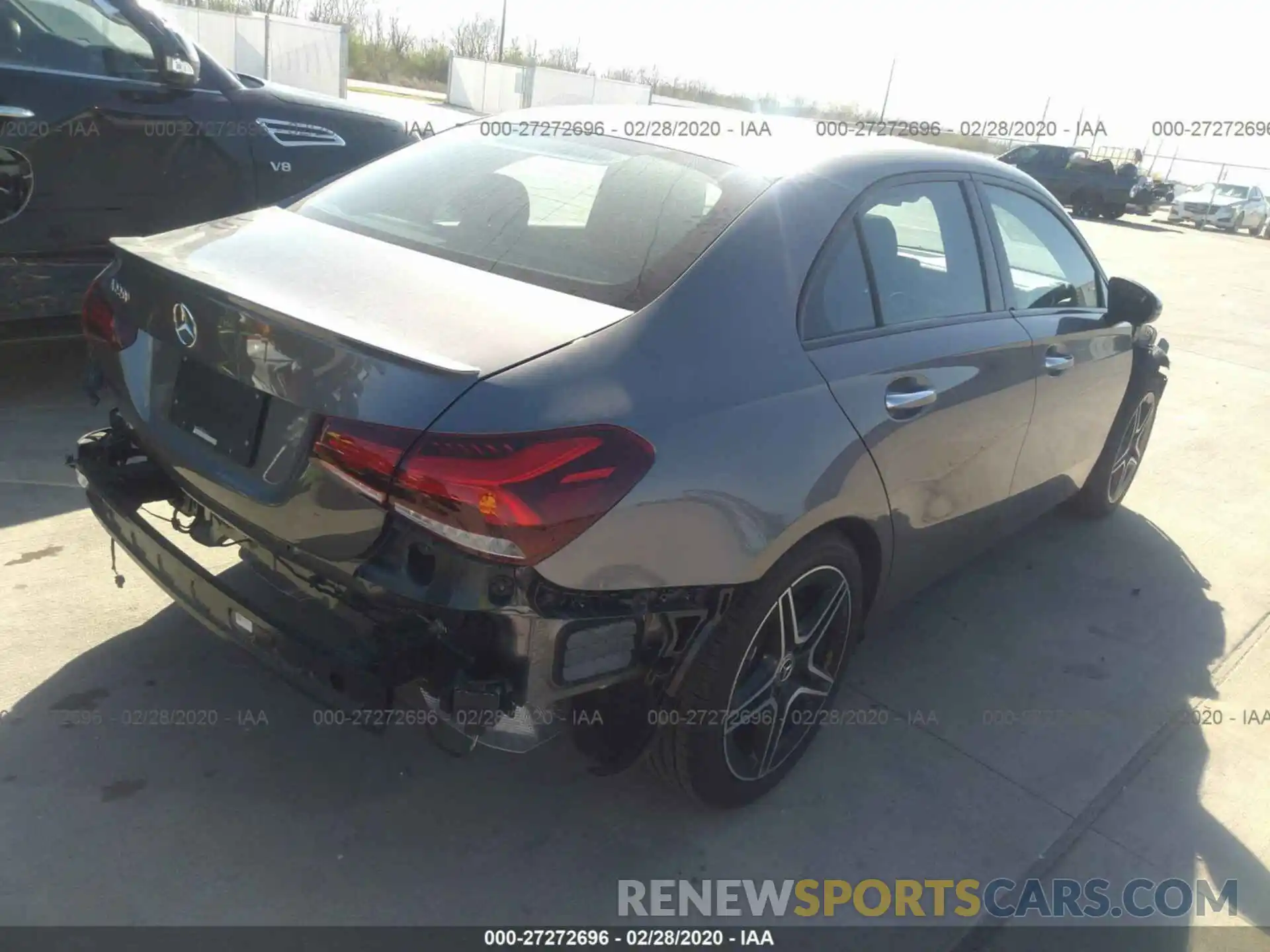 4 Photograph of a damaged car WDD3G4EB2KW002087 MERCEDES-BENZ A 2019