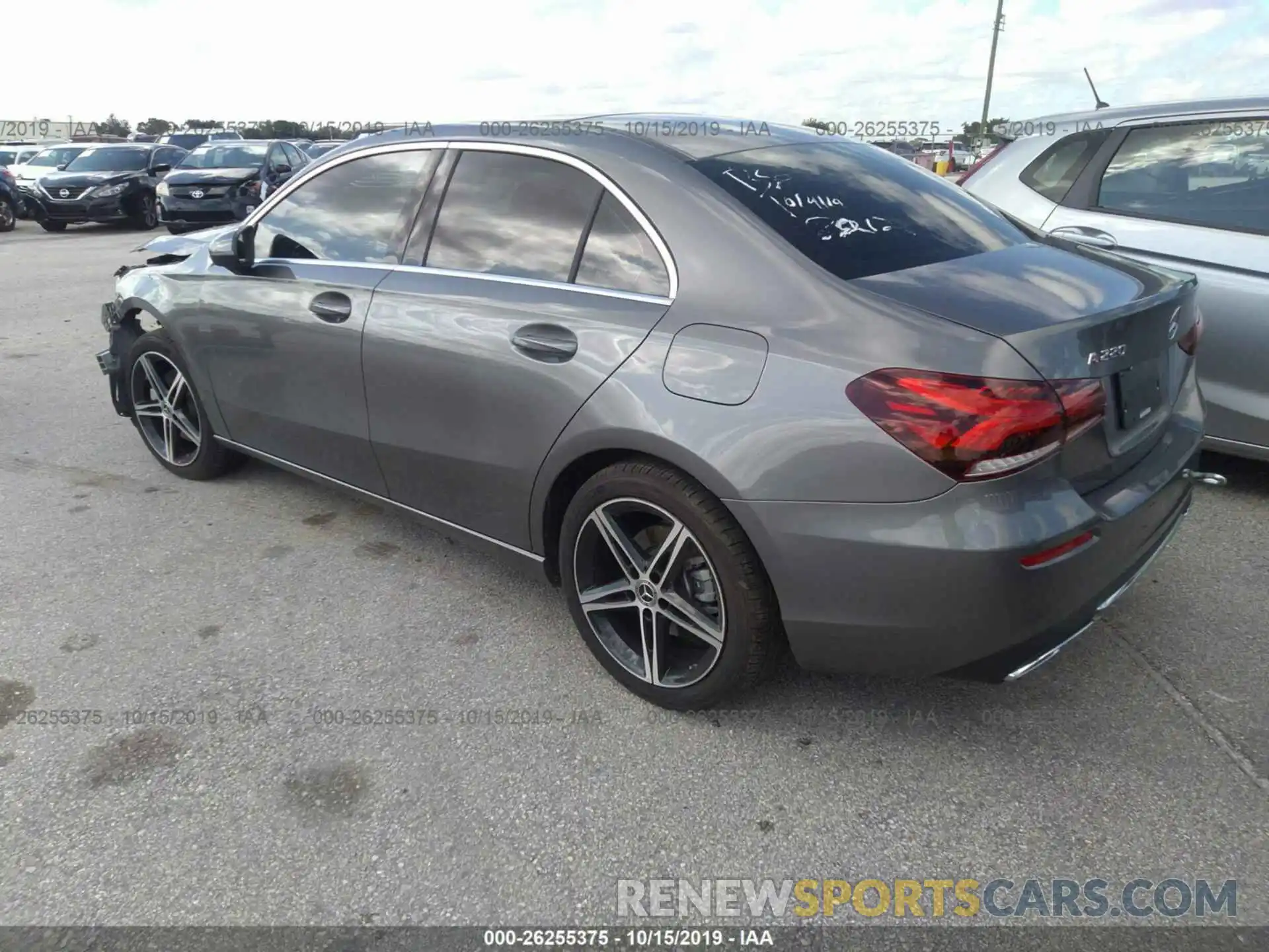 3 Photograph of a damaged car WDD3G4EB5KW018512 MERCEDES-BENZ A 2019