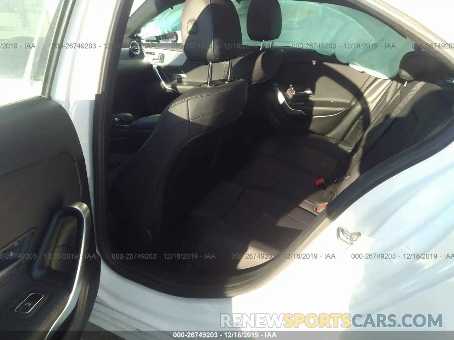 8 Photograph of a damaged car WDD3G4FB0KW010493 MERCEDES-BENZ A 2019